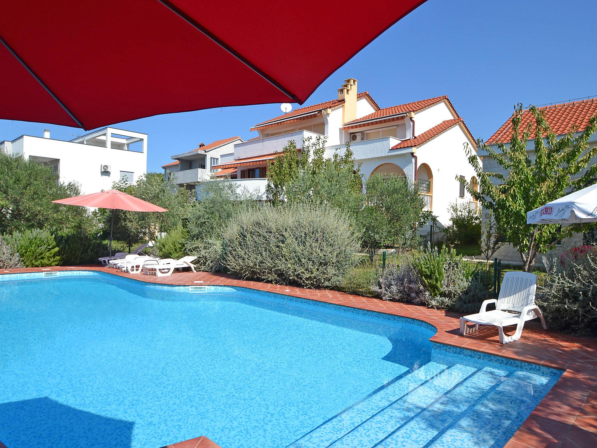 Photo 2 - 2 bedroom Apartment in Zadar with swimming pool and sea view