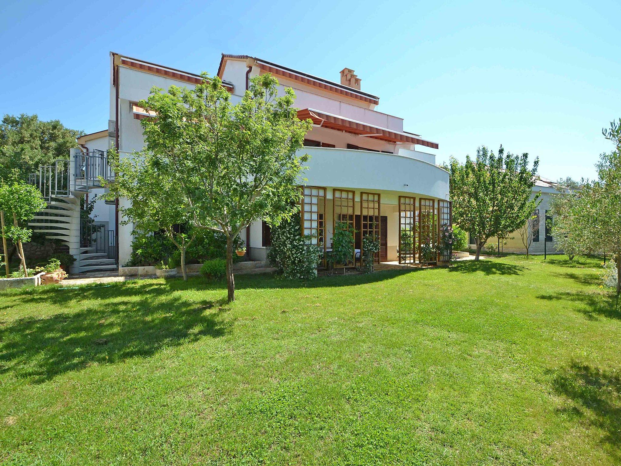 Photo 12 - Appartement de 2 chambres à Zadar avec piscine et jardin