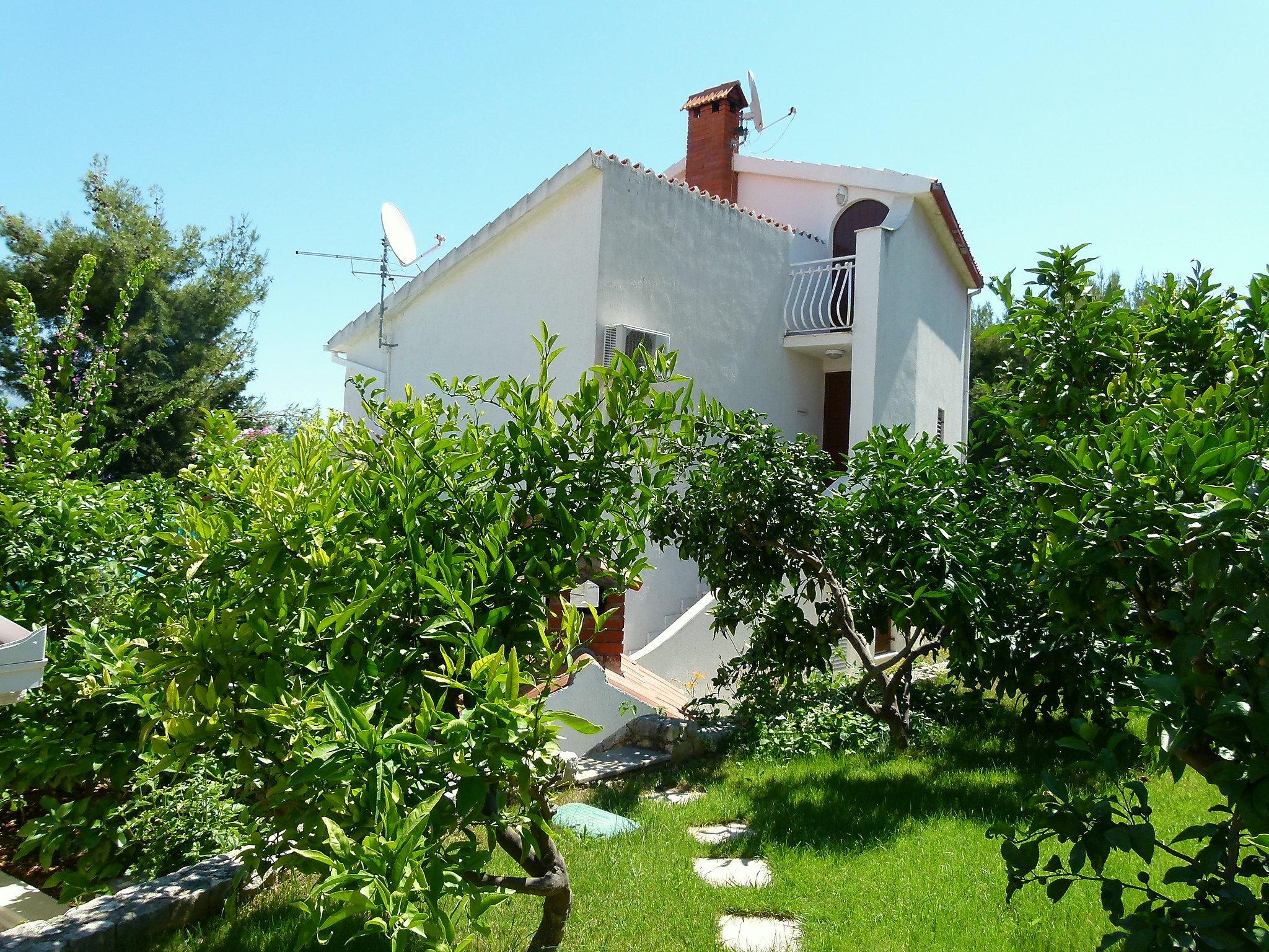 Photo 34 - Maison de 5 chambres à Split avec piscine privée et jardin