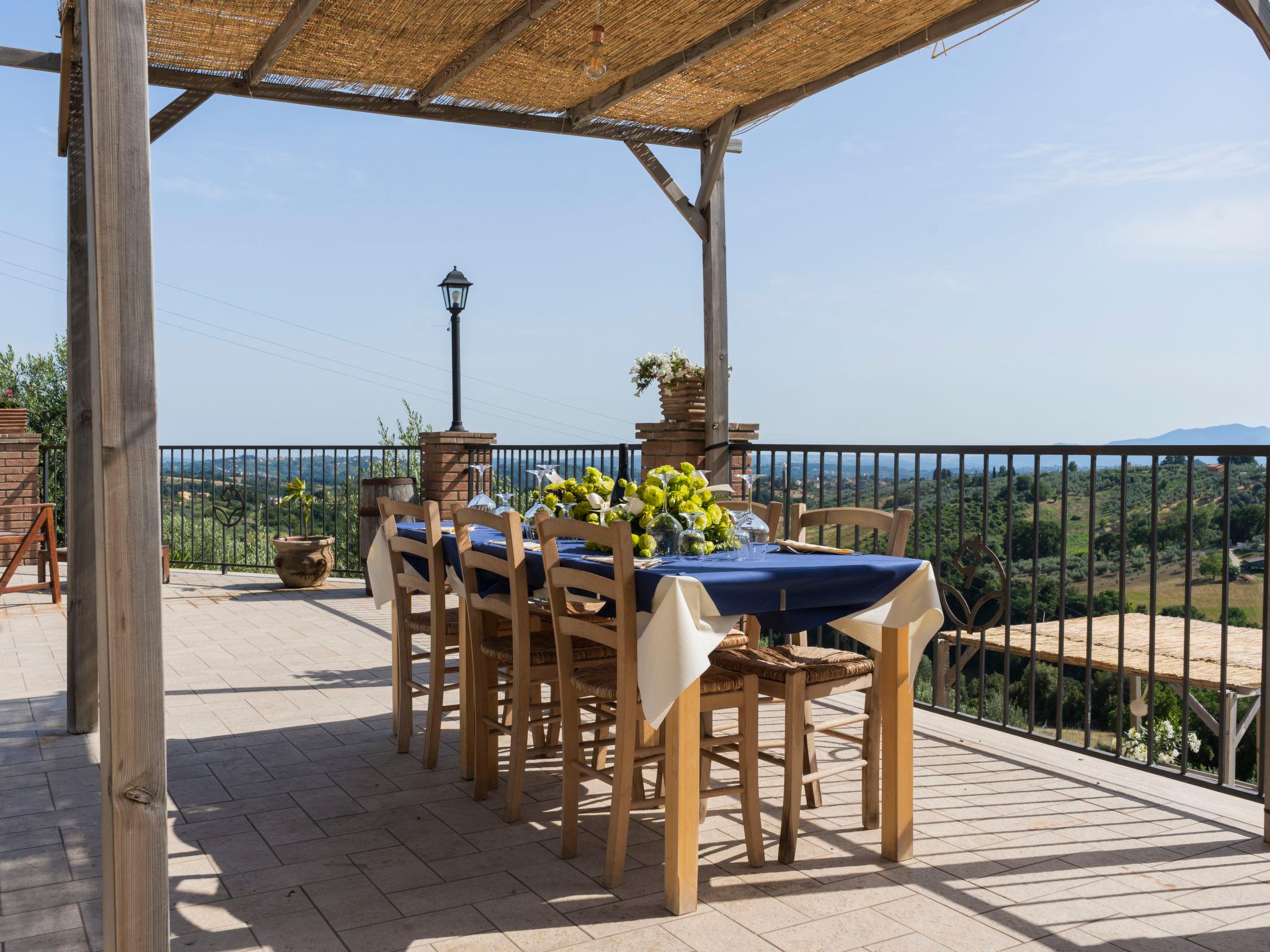 Foto 3 - Casa con 4 camere da letto a Montebuono con piscina privata e giardino