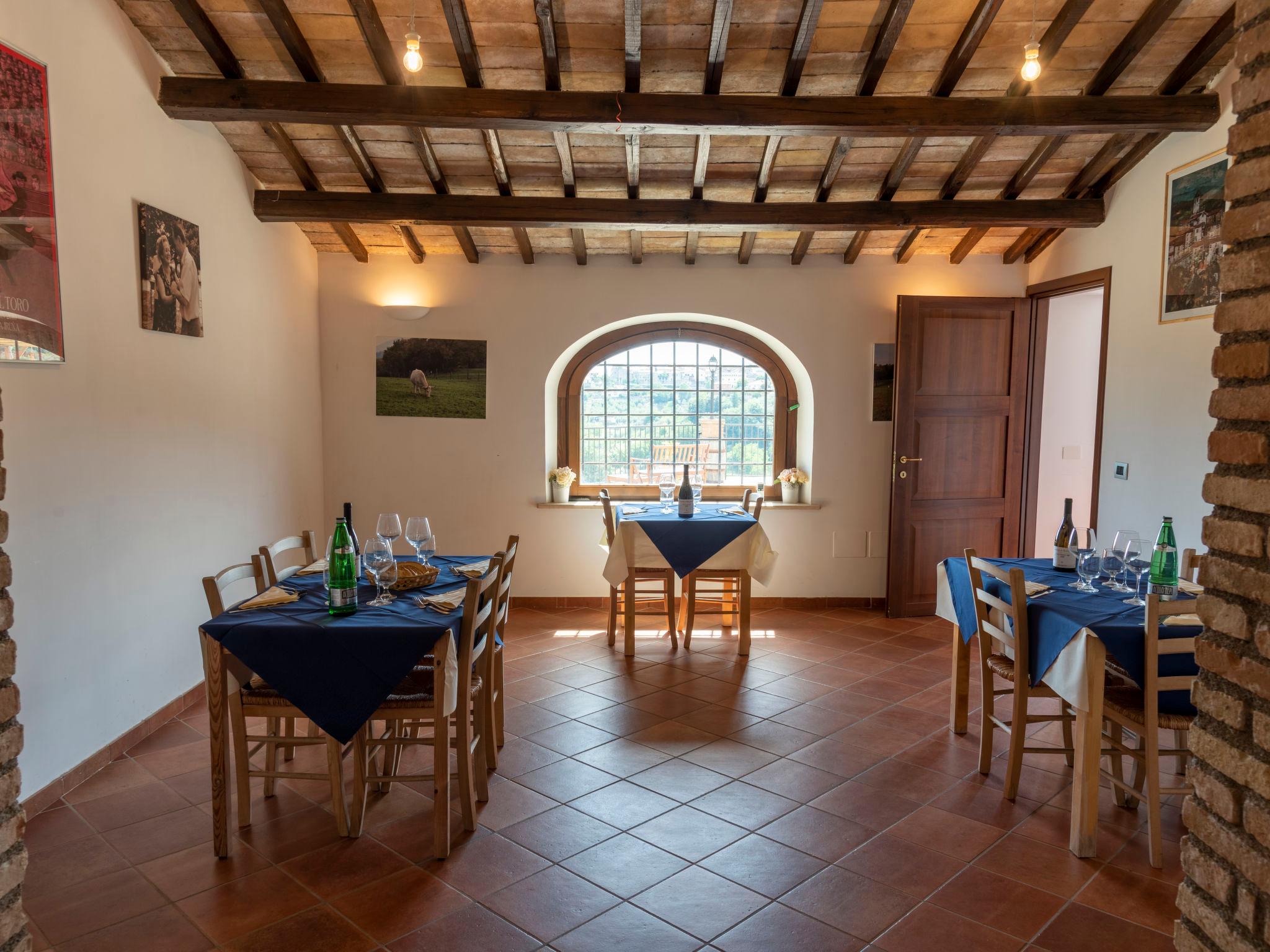 Photo 10 - 4 bedroom House in Montebuono with private pool and garden