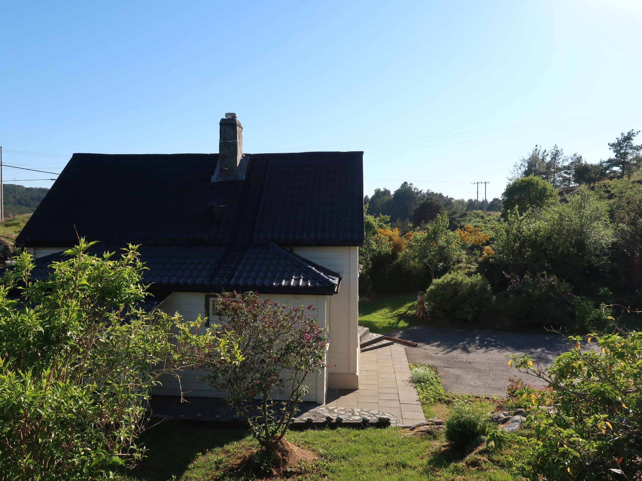 Foto 23 - Casa de 3 habitaciones en Tysnes con jardín y terraza