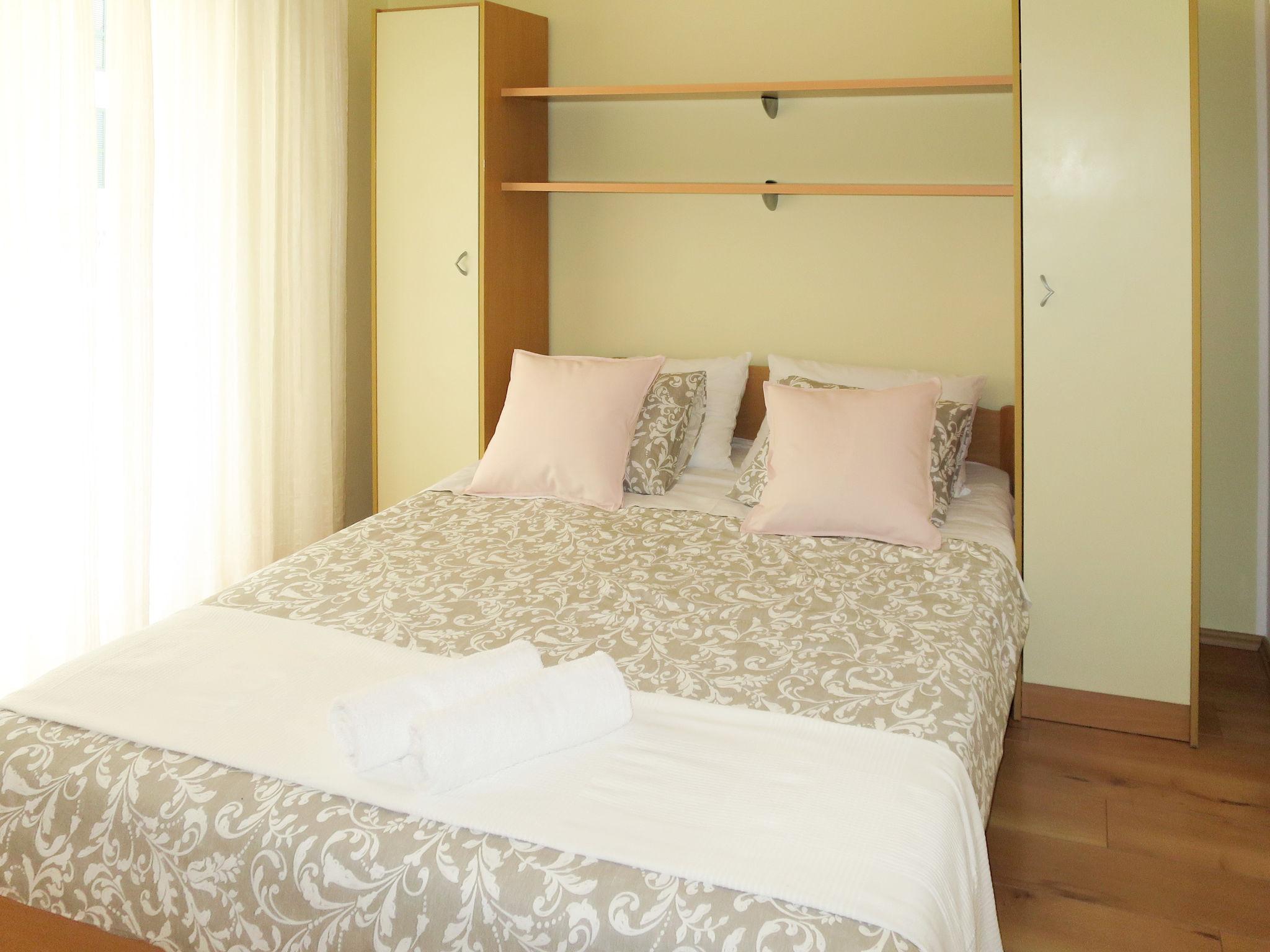 Photo 9 - 2 bedroom Apartment in Sibenik with sea view