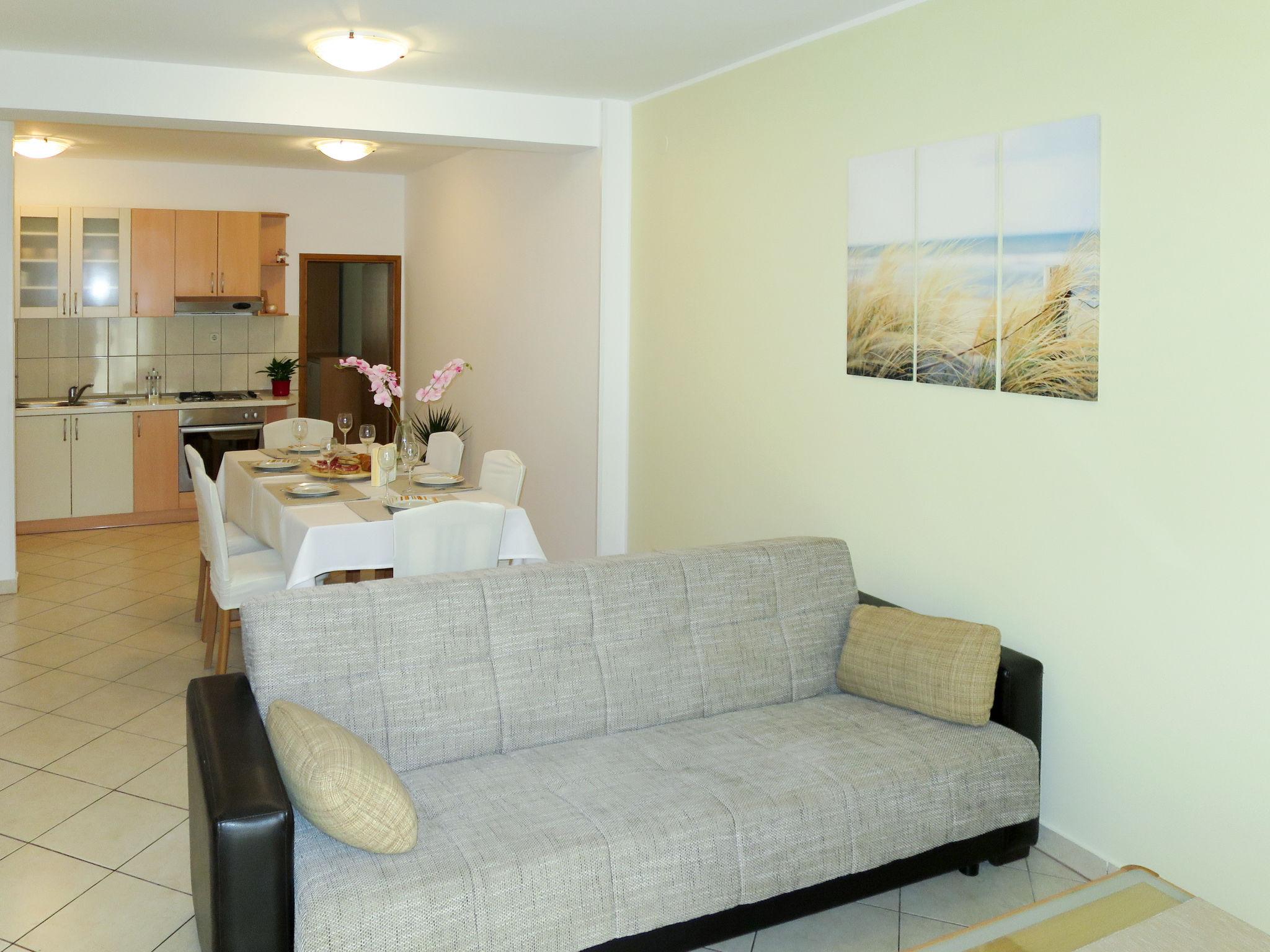 Photo 8 - 2 bedroom Apartment in Sibenik with sea view