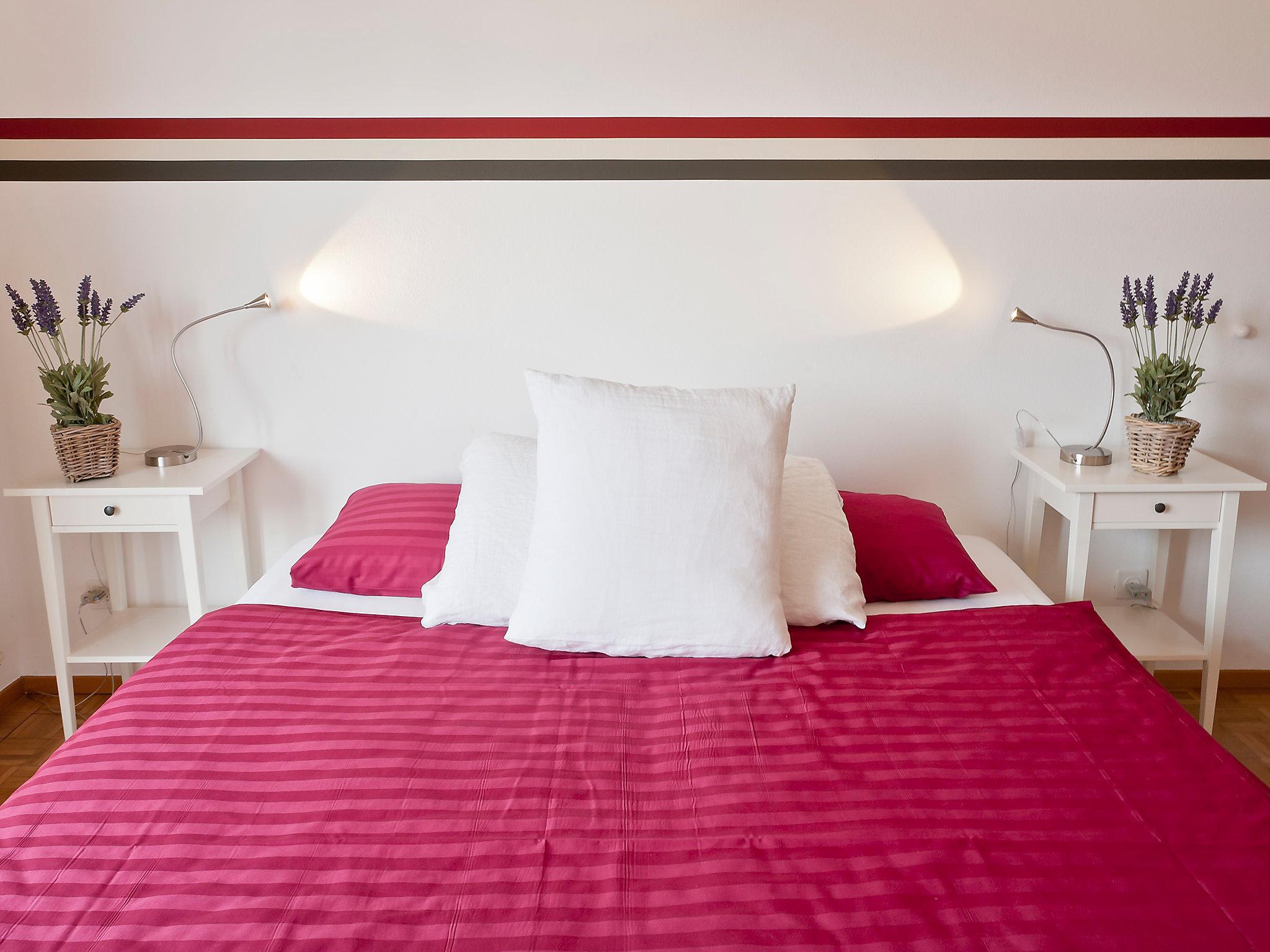 Foto 13 - Appartamento con 3 camere da letto a Ascona con vista sulle montagne