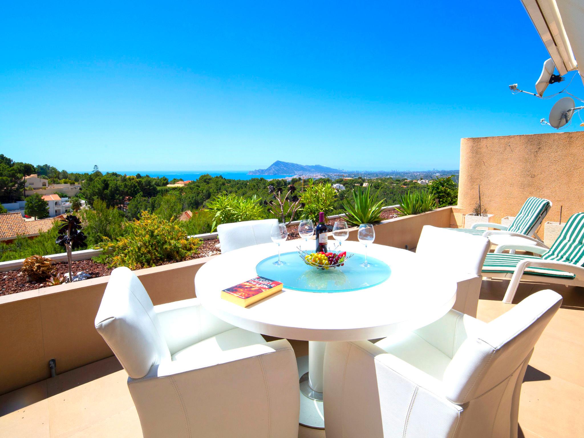 Photo 5 - Appartement de 2 chambres à Altea avec piscine et vues à la mer