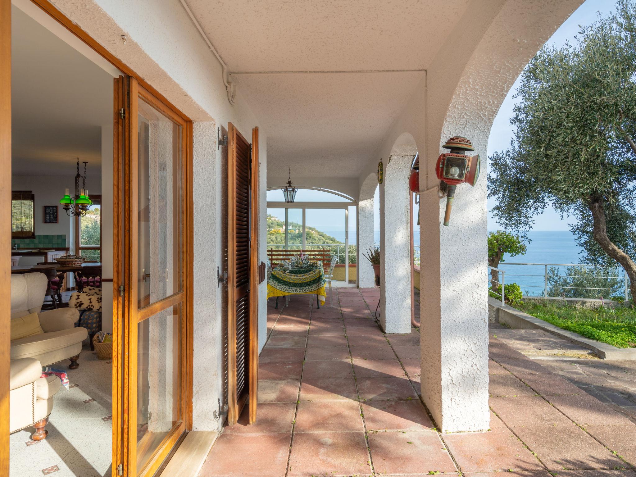Photo 21 - 3 bedroom House in Imperia with terrace and sea view