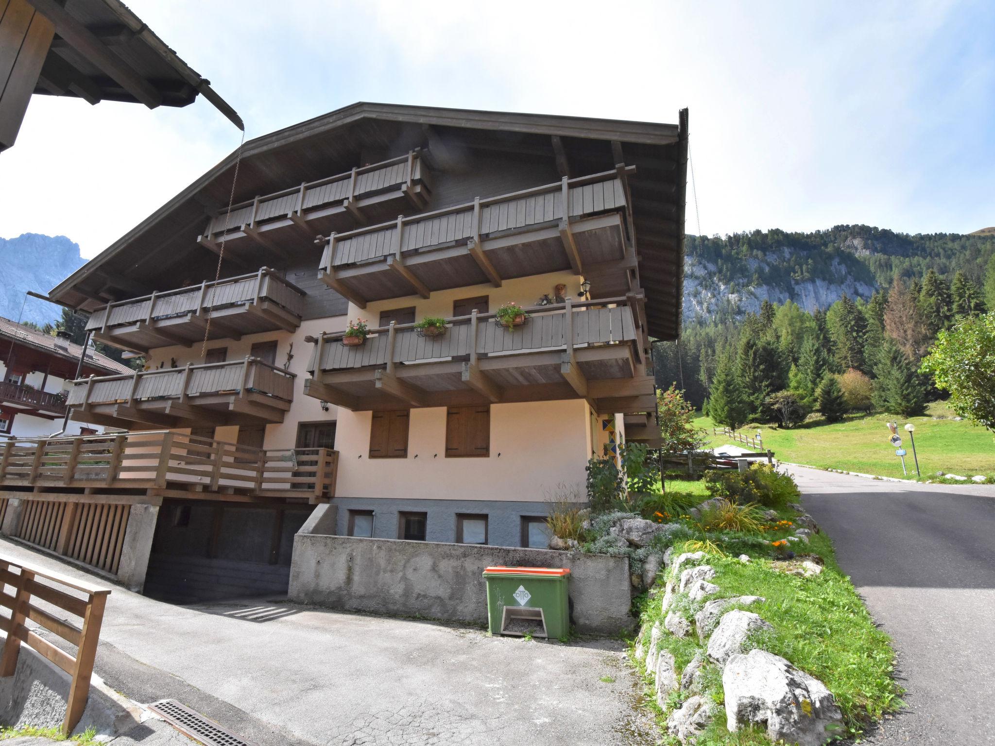 Photo 12 - Appartement de 2 chambres à Canazei avec vues sur la montagne