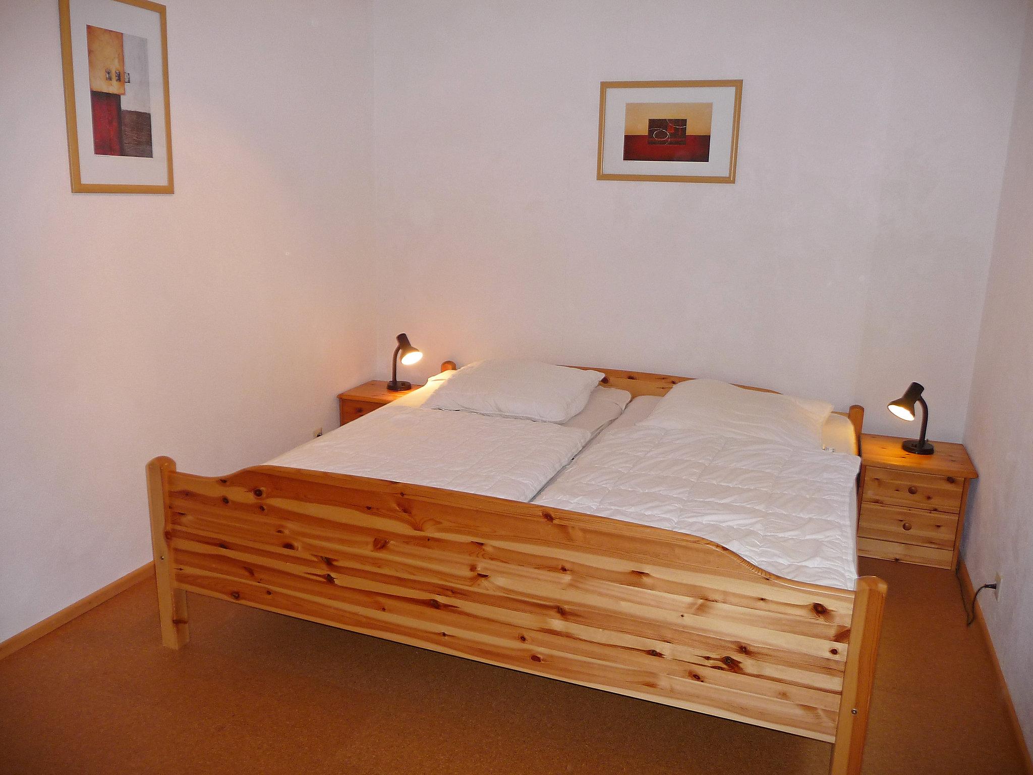 Foto 10 - Appartamento con 2 camere da letto a Feldberg (Schwarzwald) con vista sulle montagne