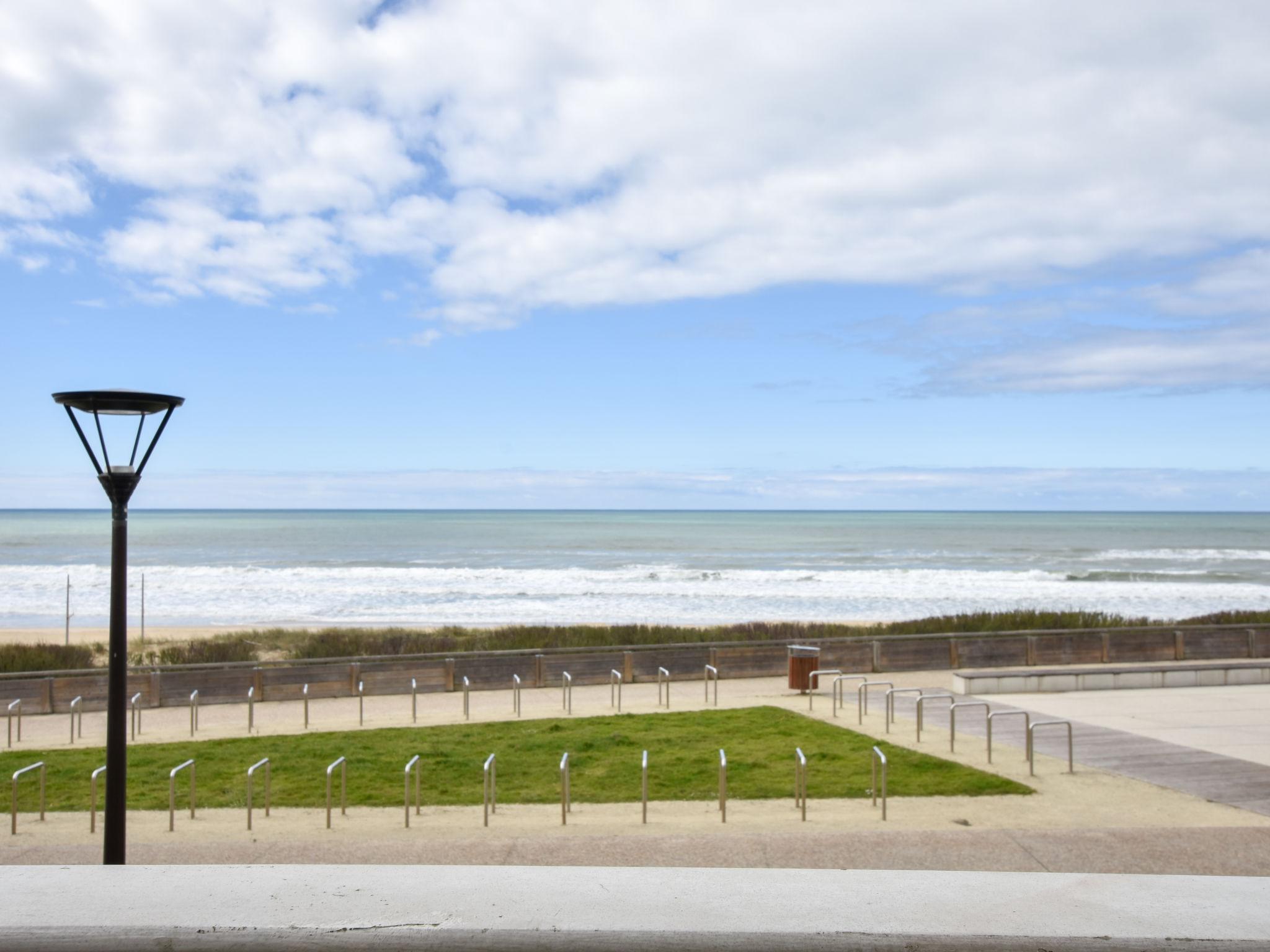 Foto 8 - Apartamento de 1 habitación en Mimizan con vistas al mar