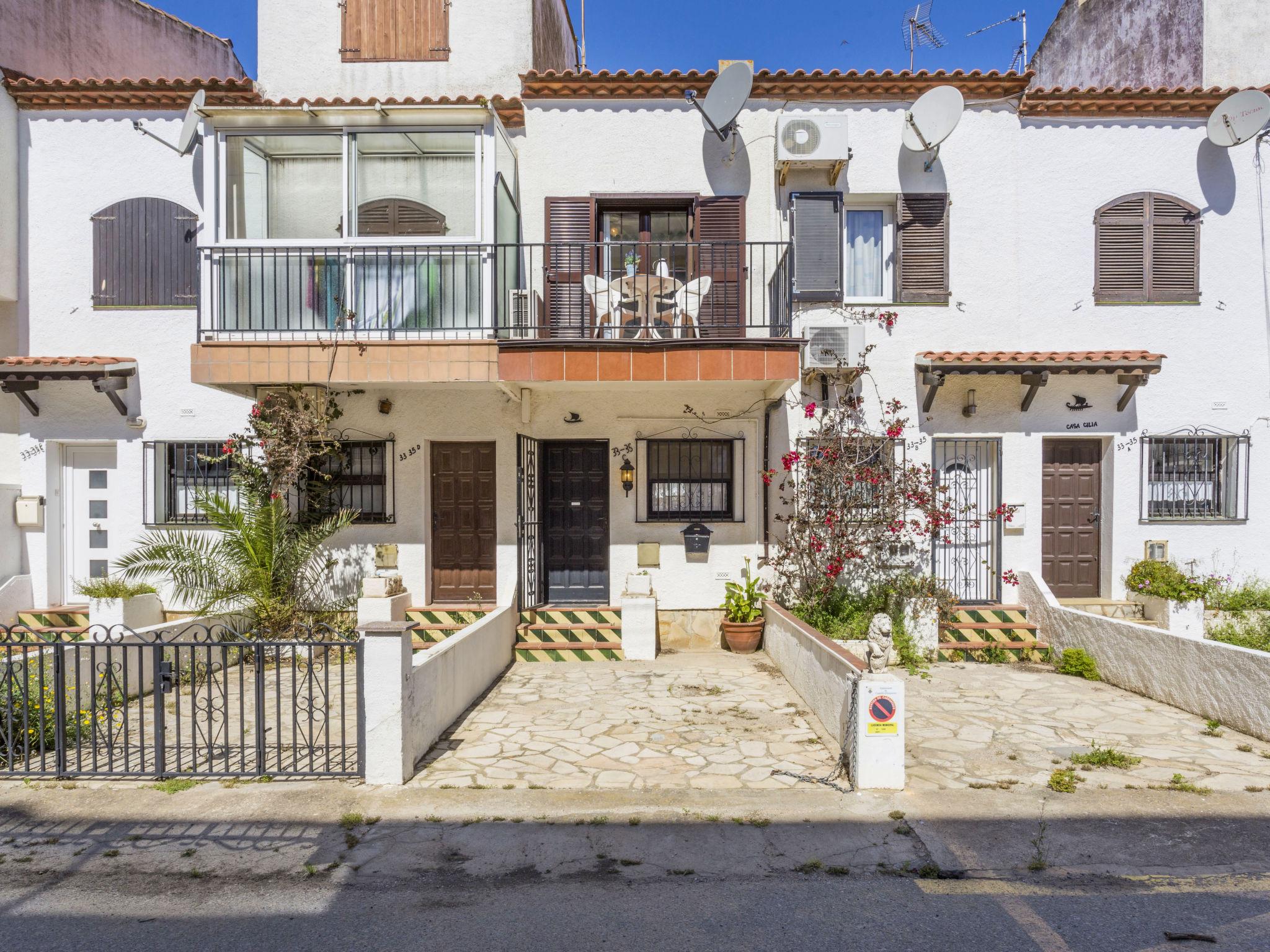 Foto 5 - Haus mit 2 Schlafzimmern in Castelló d'Empúries mit terrasse und blick aufs meer