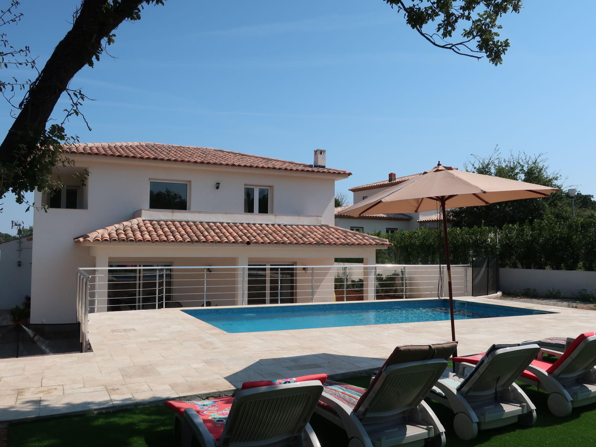 Photo 14 - Maison de 4 chambres à Cogolin avec piscine privée et jardin