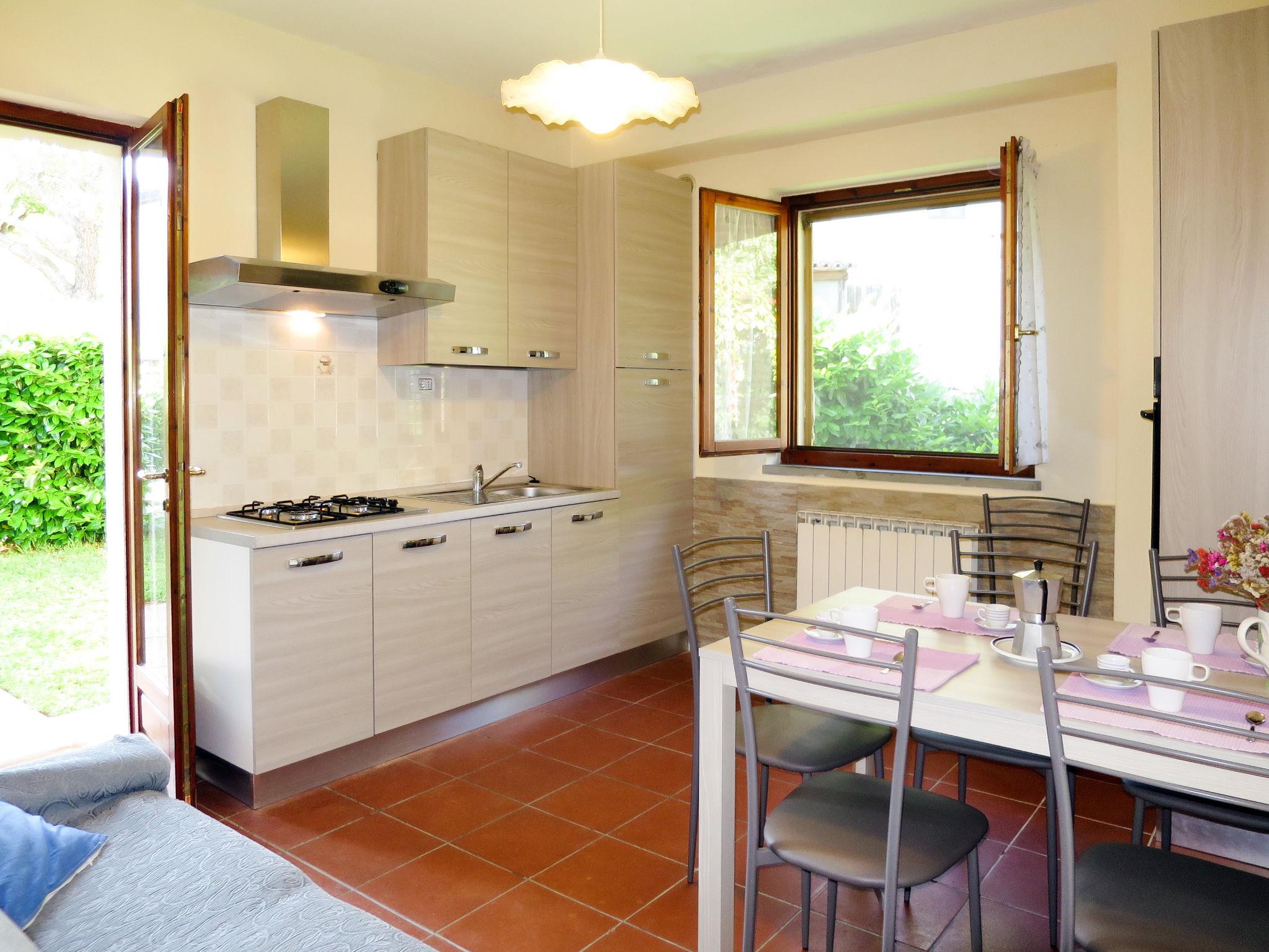 Photo 6 - 1 bedroom House in Monte Santa Maria Tiberina with swimming pool and garden