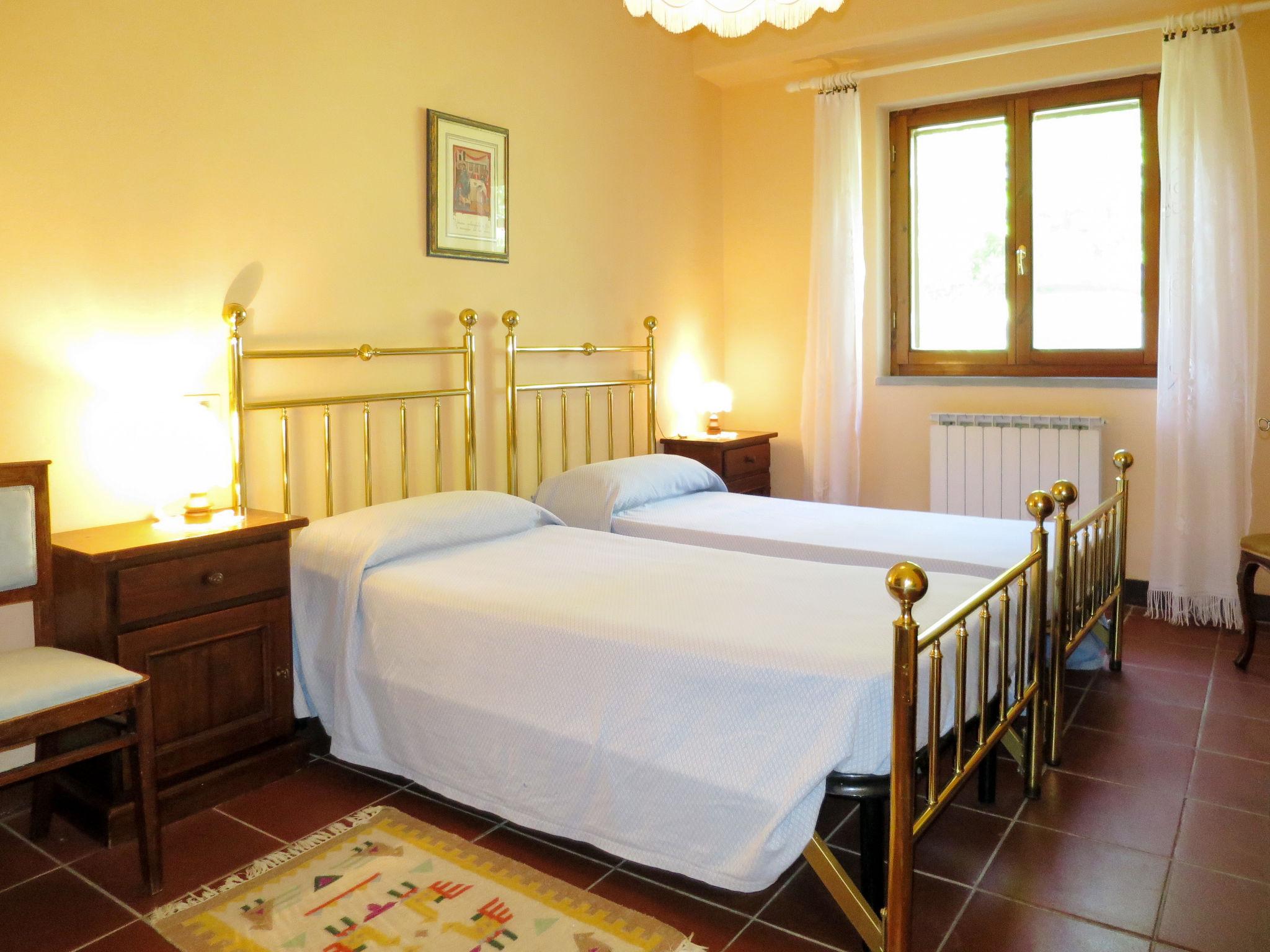 Foto 9 - Casa con 1 camera da letto a Monte Santa Maria Tiberina con piscina e giardino