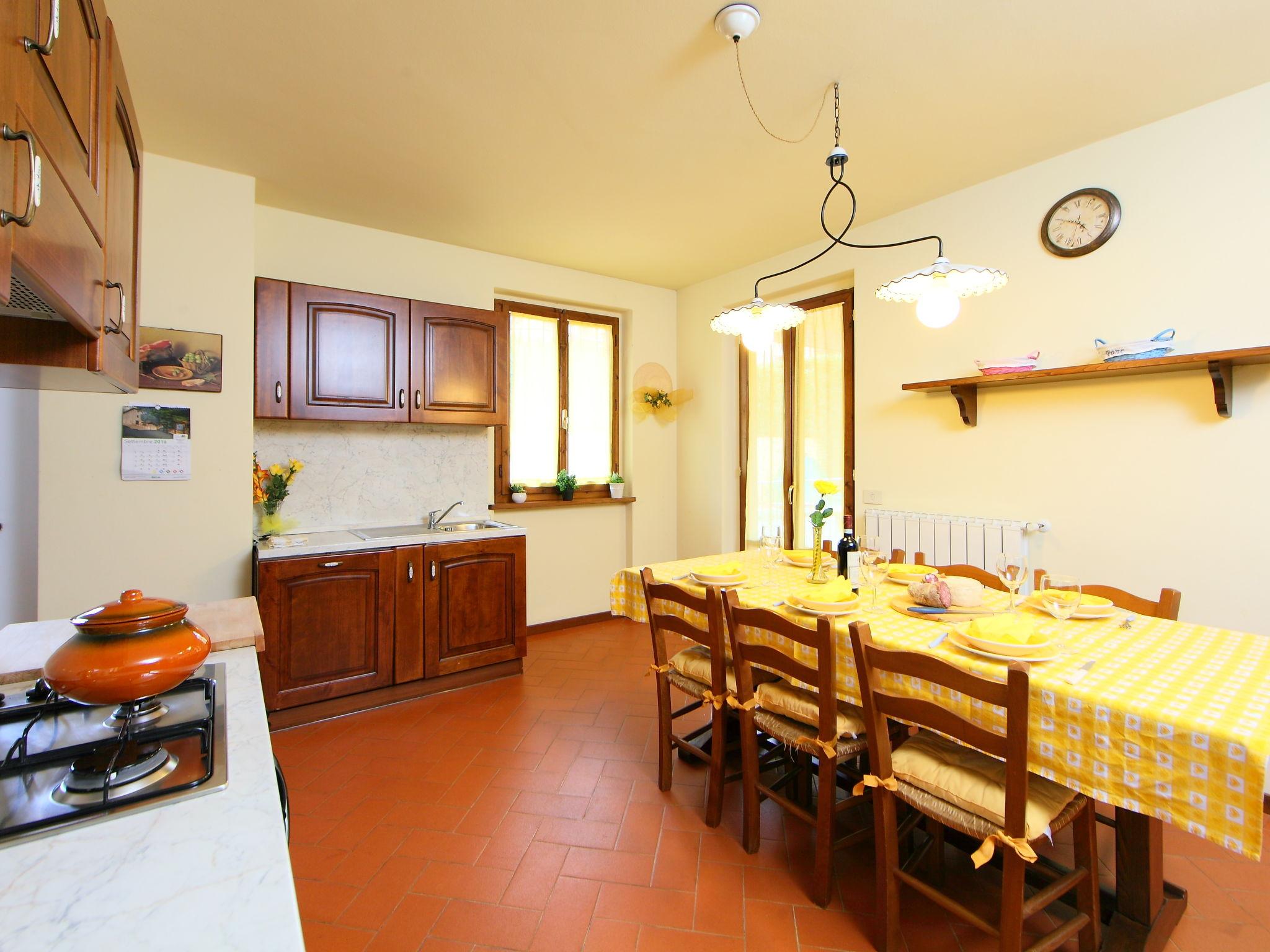 Photo 5 - 5 bedroom House in Reggello with private pool and garden