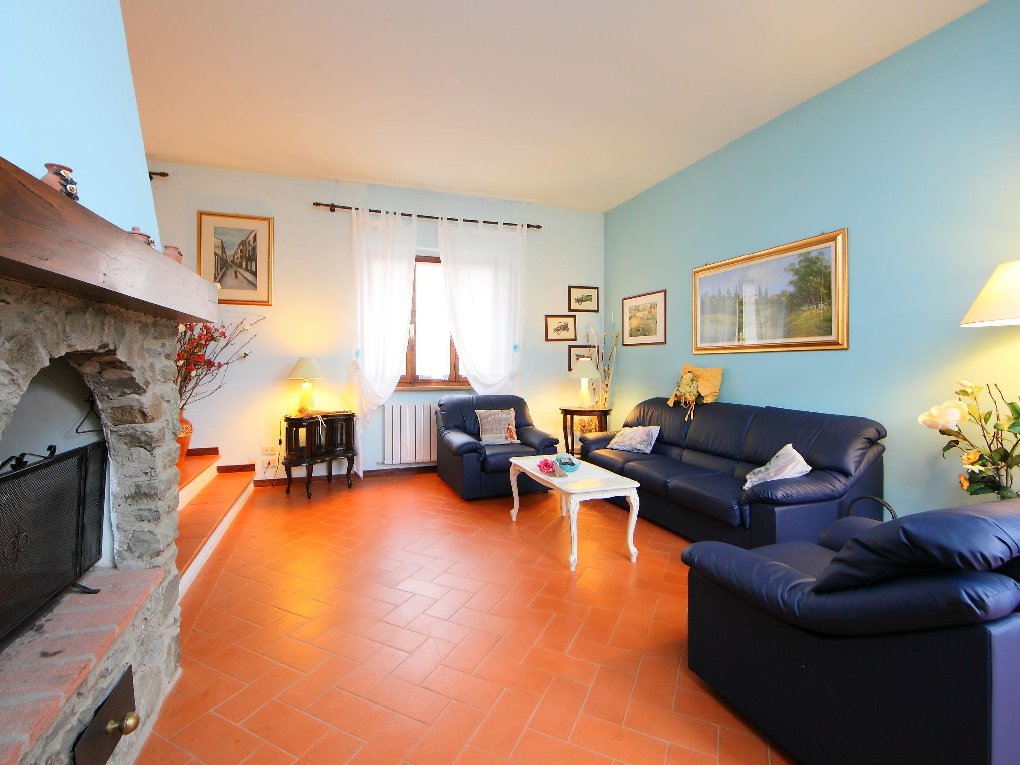 Photo 4 - 5 bedroom House in Reggello with private pool and garden