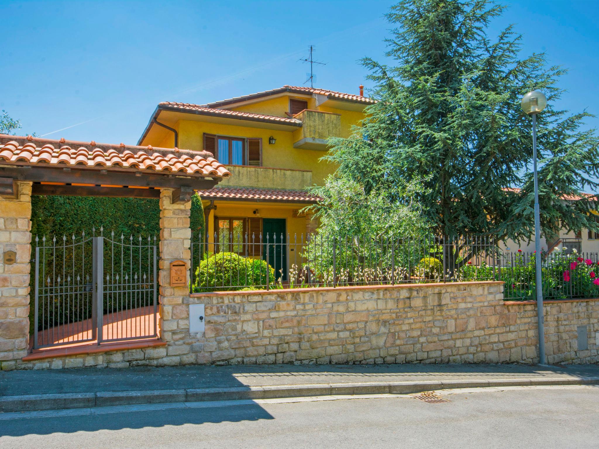 Foto 31 - Casa con 5 camere da letto a Reggello con piscina privata e giardino