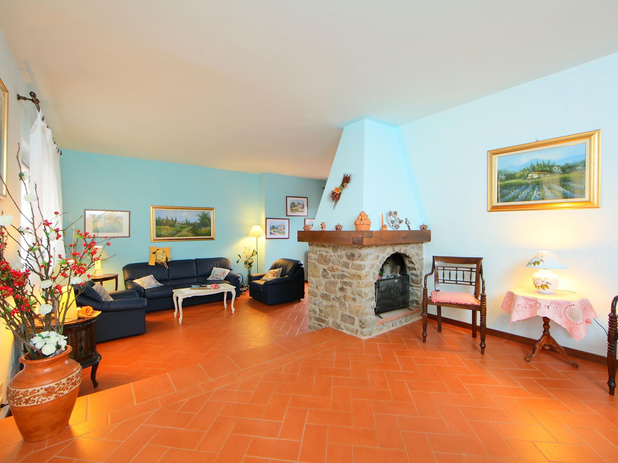 Photo 11 - 5 bedroom House in Reggello with private pool and garden