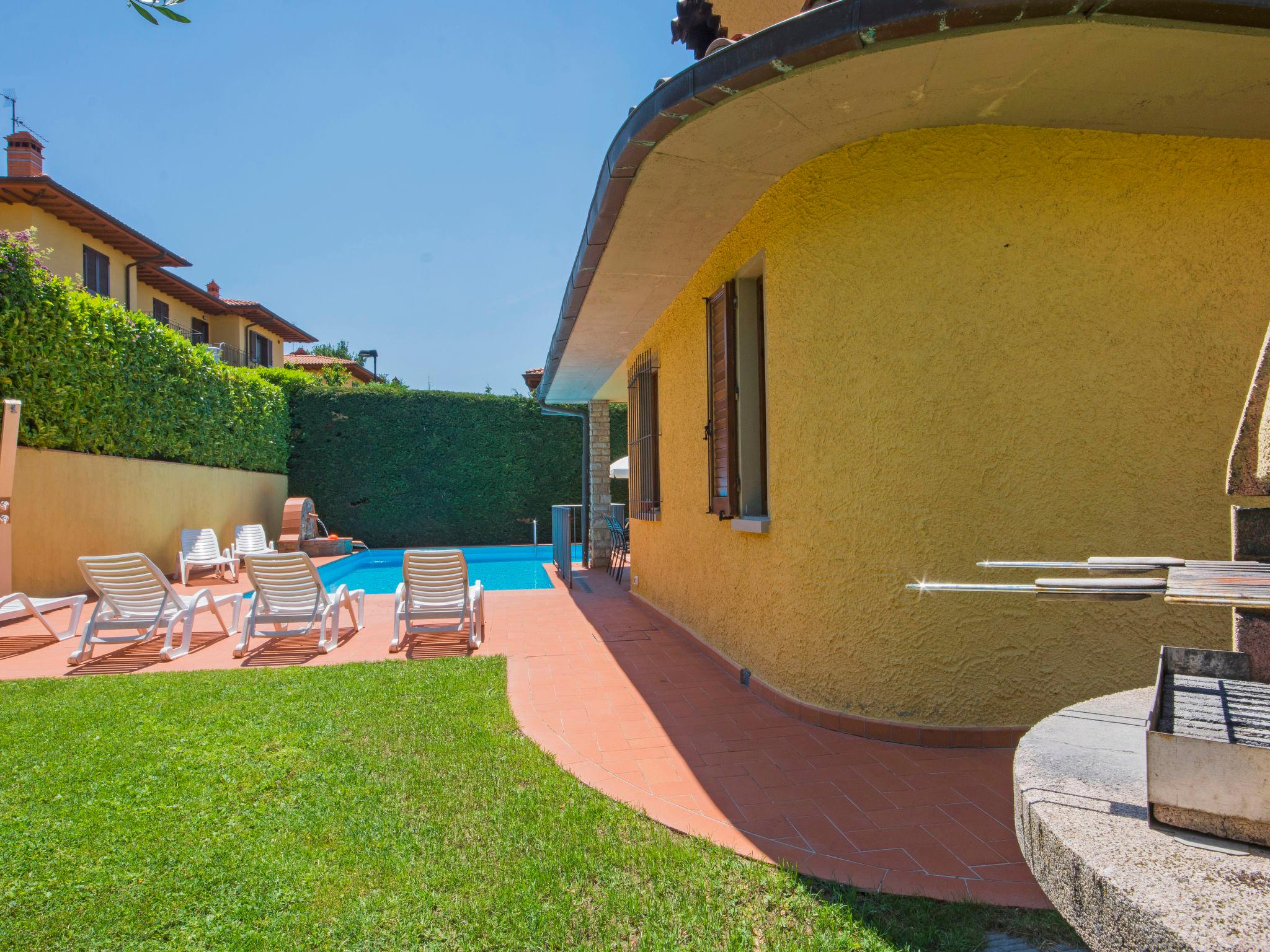 Photo 24 - 5 bedroom House in Reggello with private pool and garden