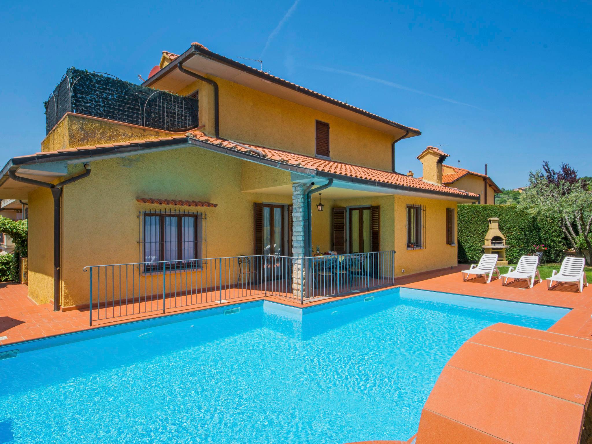 Photo 25 - 5 bedroom House in Reggello with private pool and garden