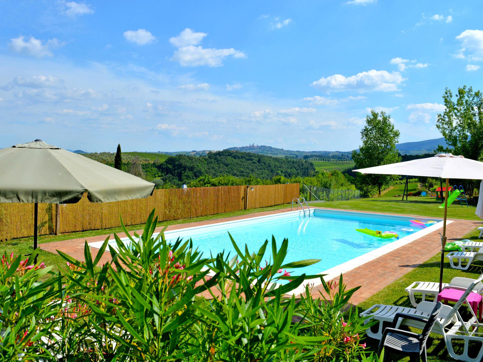 Foto 11 - Casa de 2 habitaciones en San Gimignano con piscina y jardín