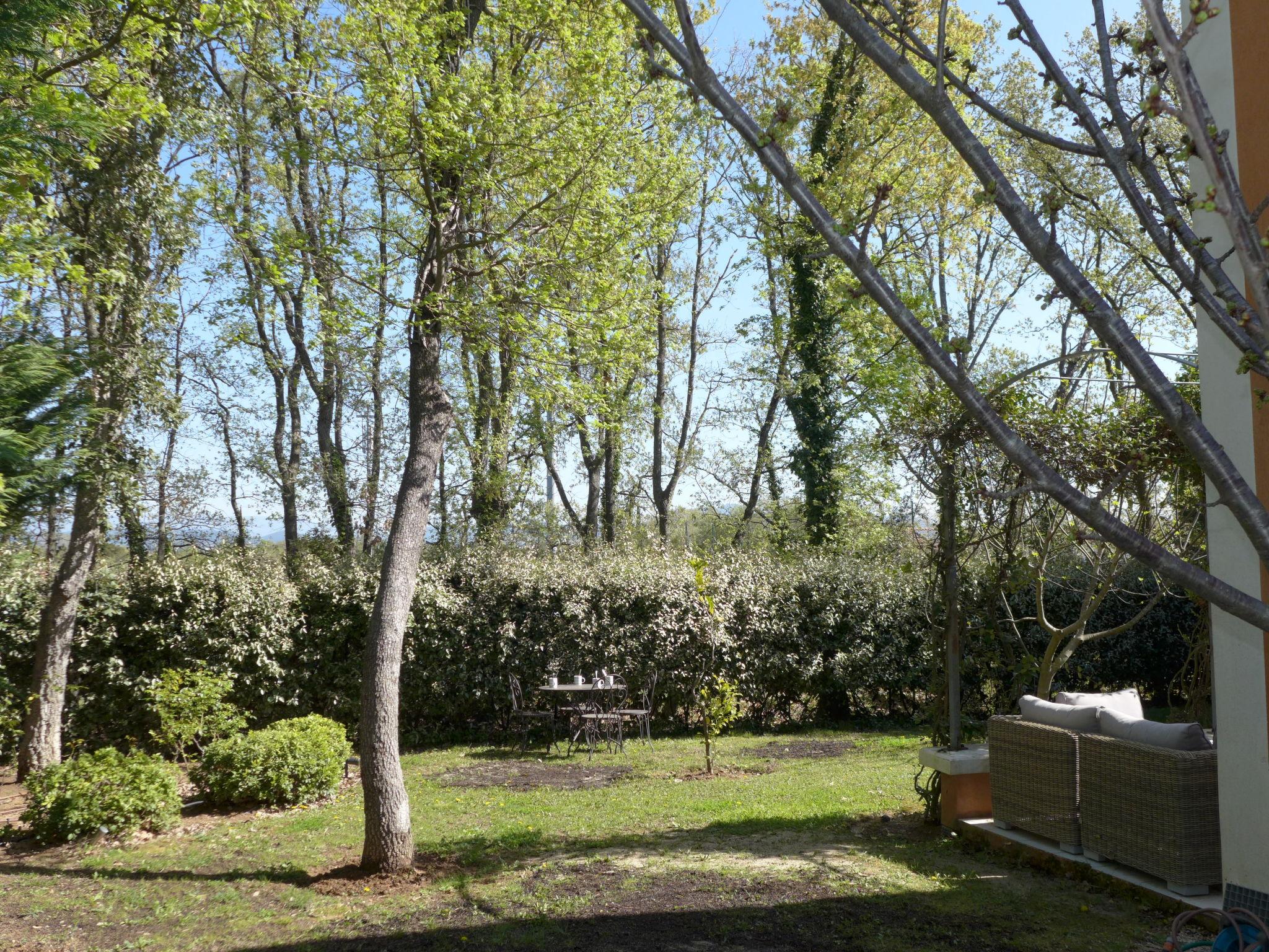 Photo 30 - Maison de 4 chambres à Roquebrune-sur-Argens avec piscine et jardin