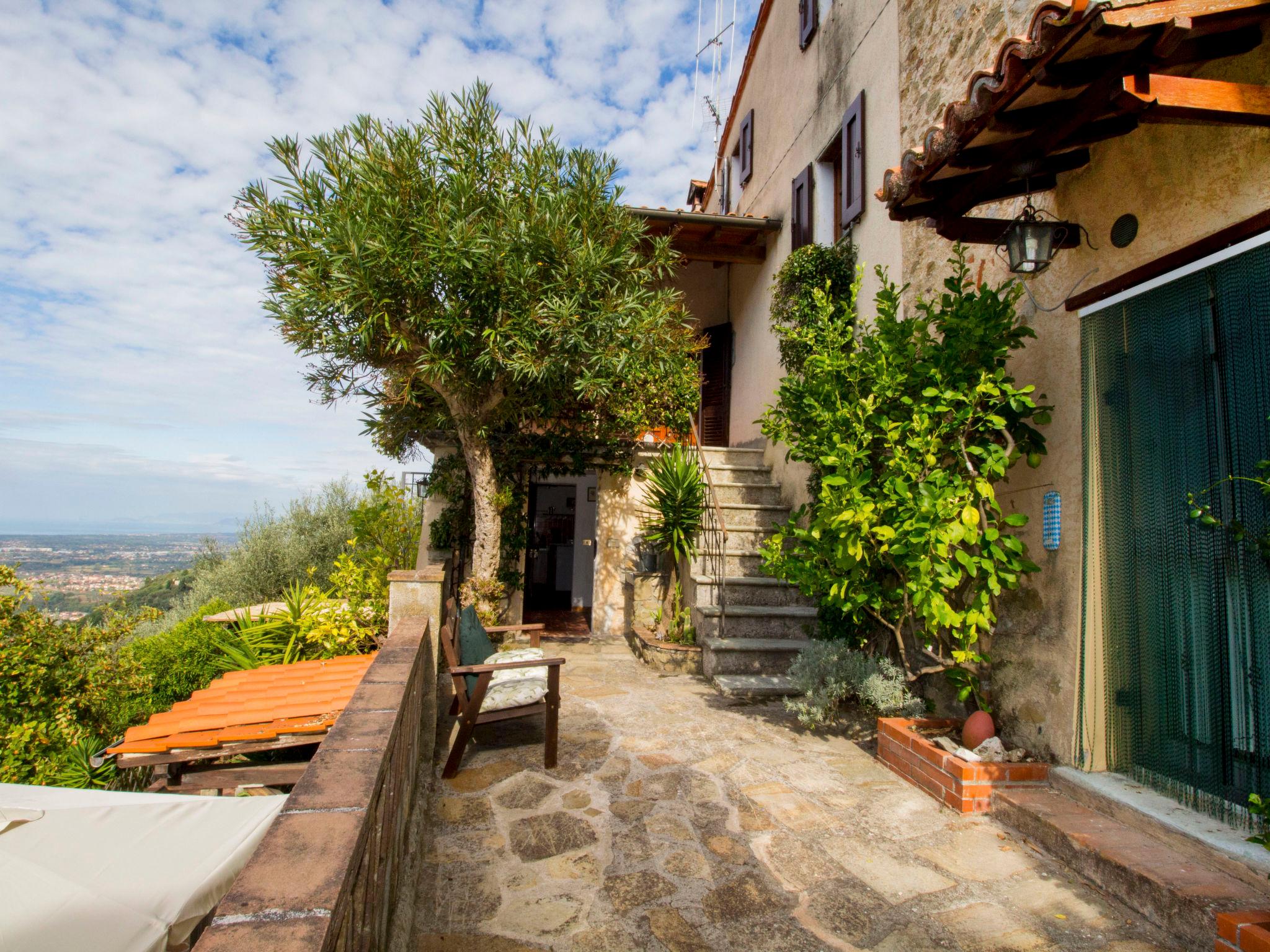 Photo 21 - Maison de 2 chambres à Camaiore avec piscine privée et vues à la mer