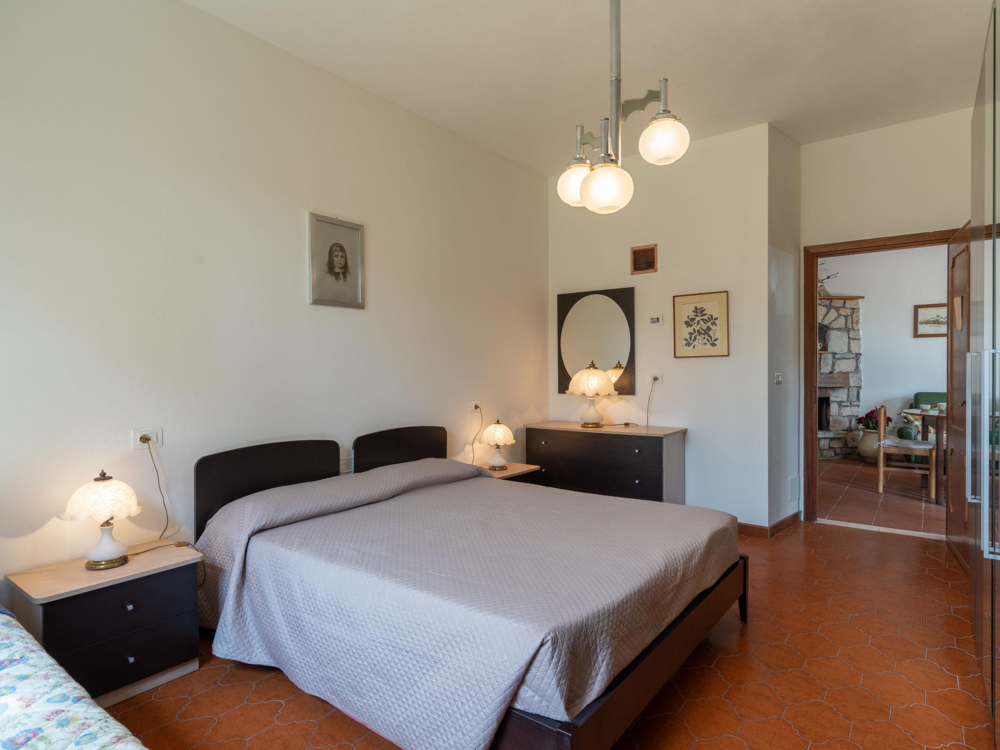 Foto 11 - Haus mit 2 Schlafzimmern in Cisano sul Neva mit garten und blick aufs meer