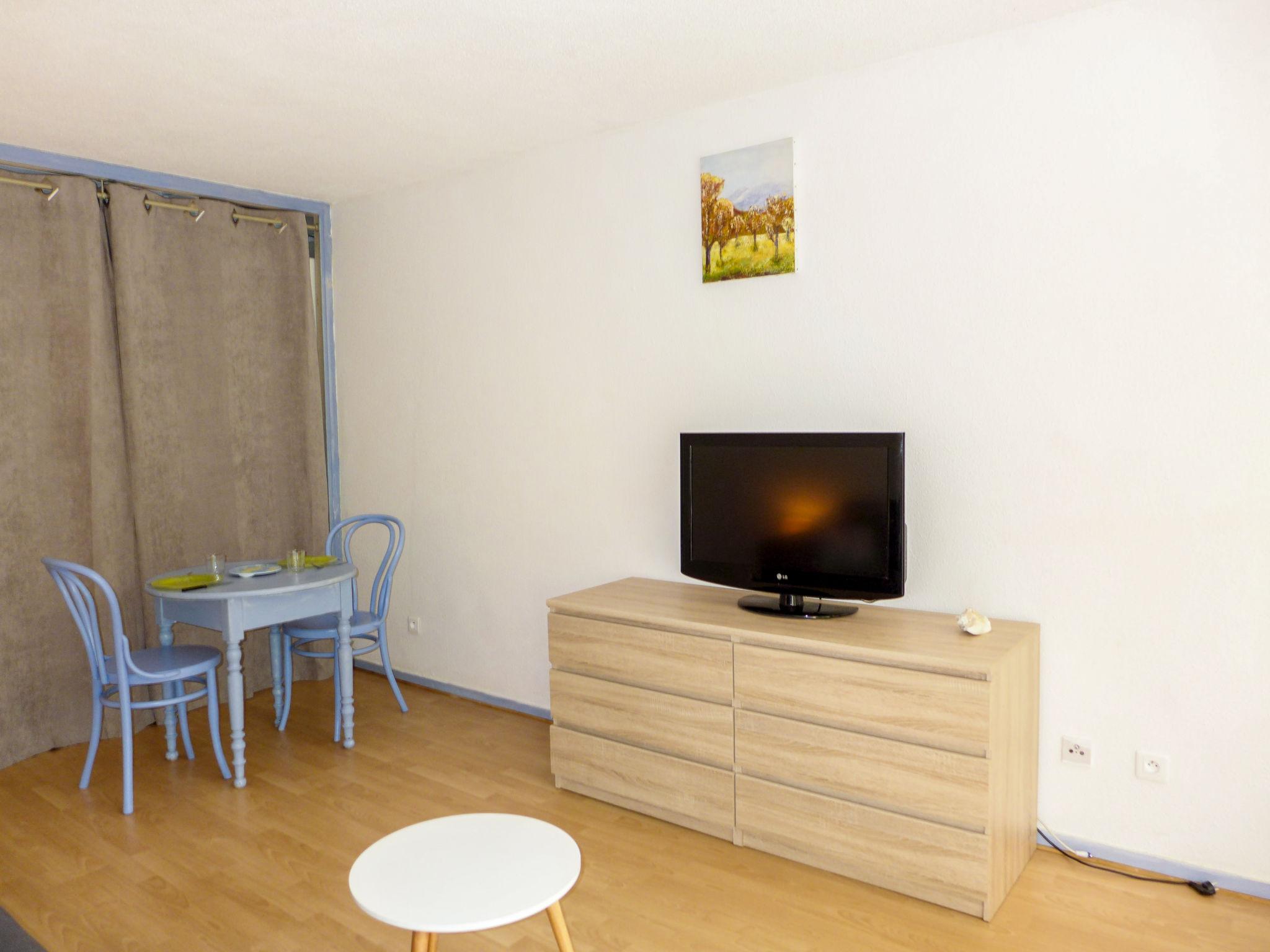 Foto 8 - Apartamento em Fréjus com jardim e terraço