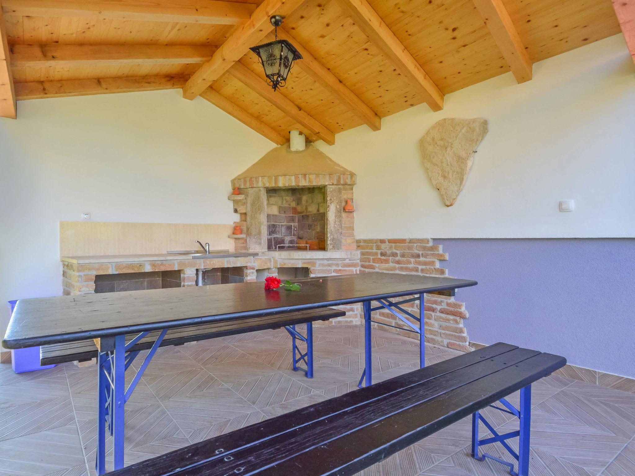 Photo 14 - 2 bedroom House in Umag with private pool and sea view