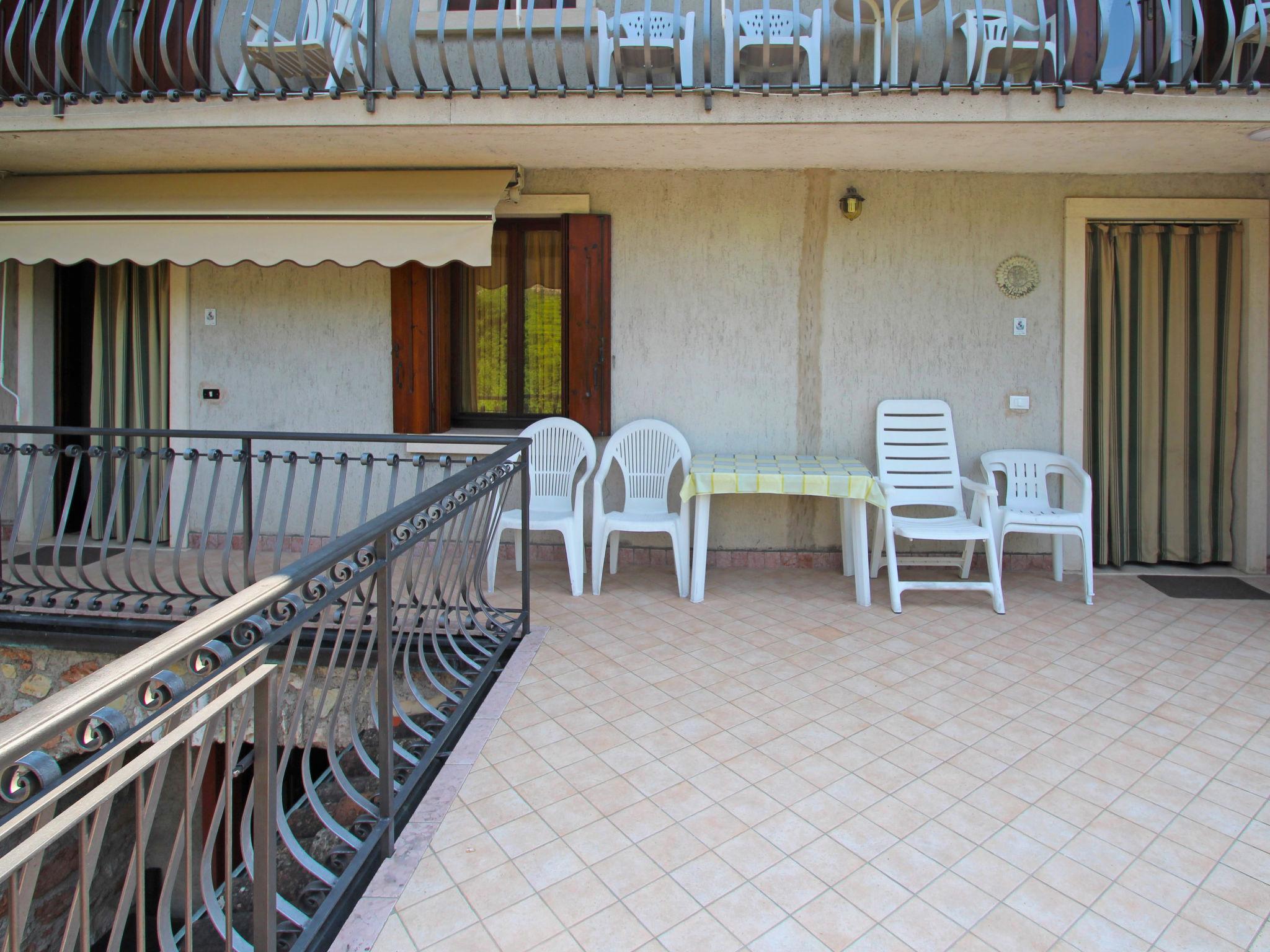 Photo 3 - 2 bedroom Apartment in Tignale with terrace and mountain view