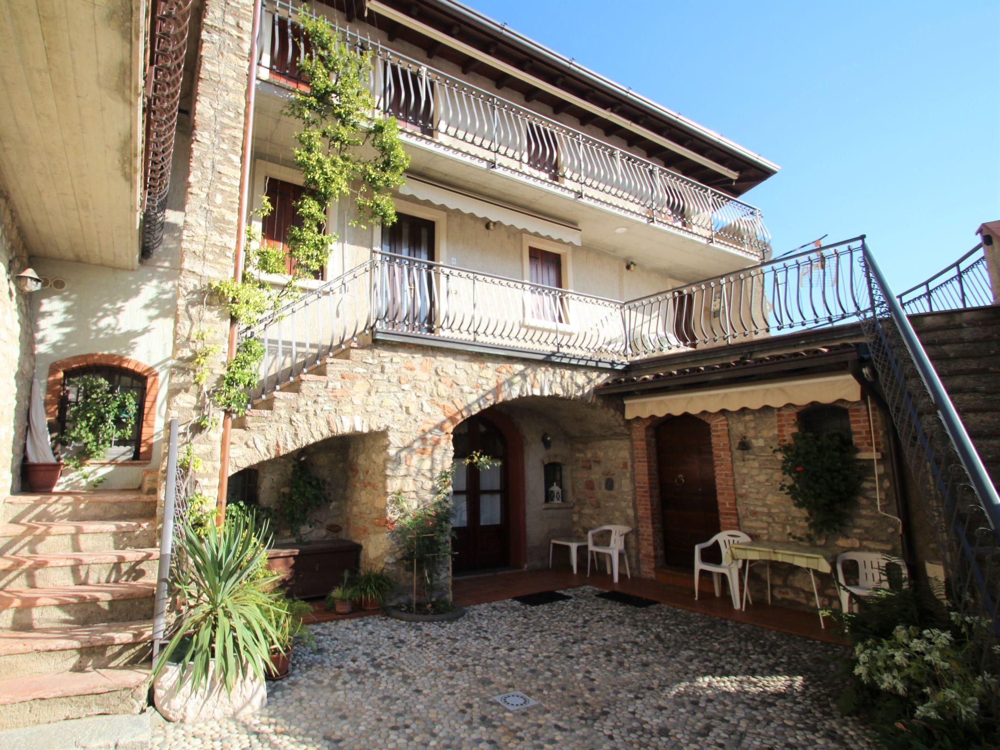 Photo 2 - 2 bedroom Apartment in Tignale with terrace and mountain view