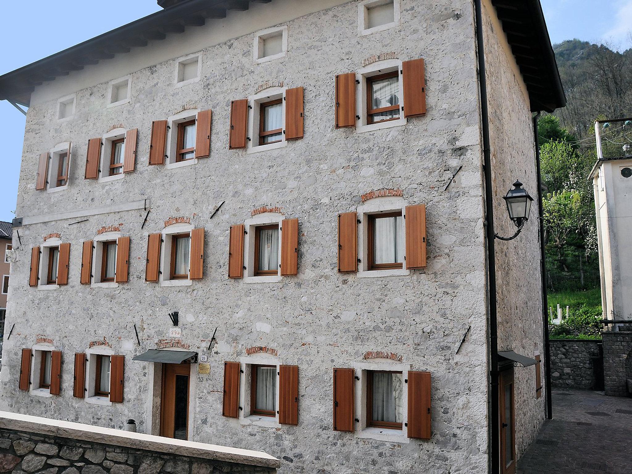Foto 16 - Apartment mit 1 Schlafzimmer in Barcis mit blick auf die berge
