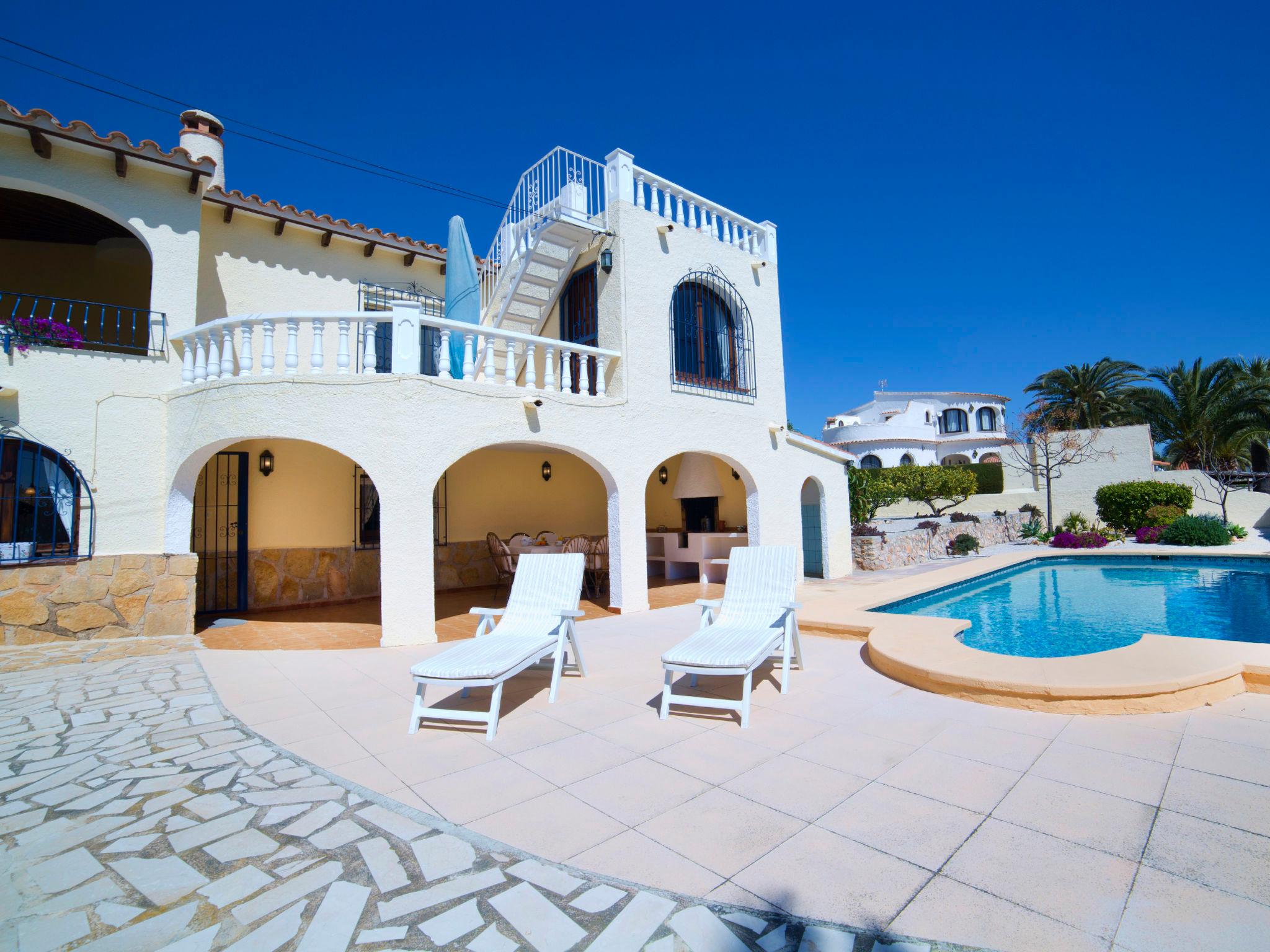 Photo 1 - 2 bedroom House in Calp with private pool and sea view