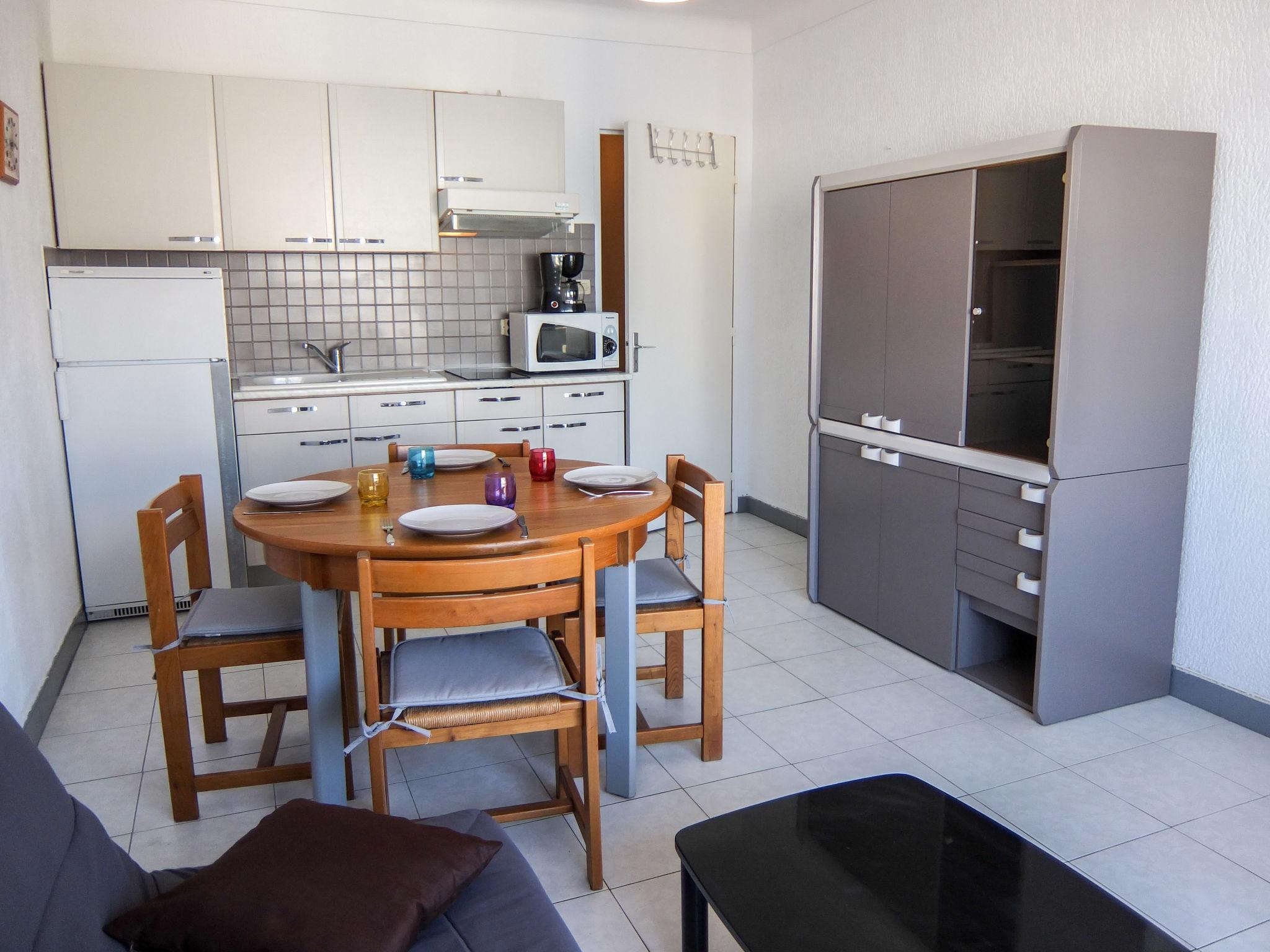 Foto 1 - Apartment mit 1 Schlafzimmer in Saint-Cyprien mit blick aufs meer
