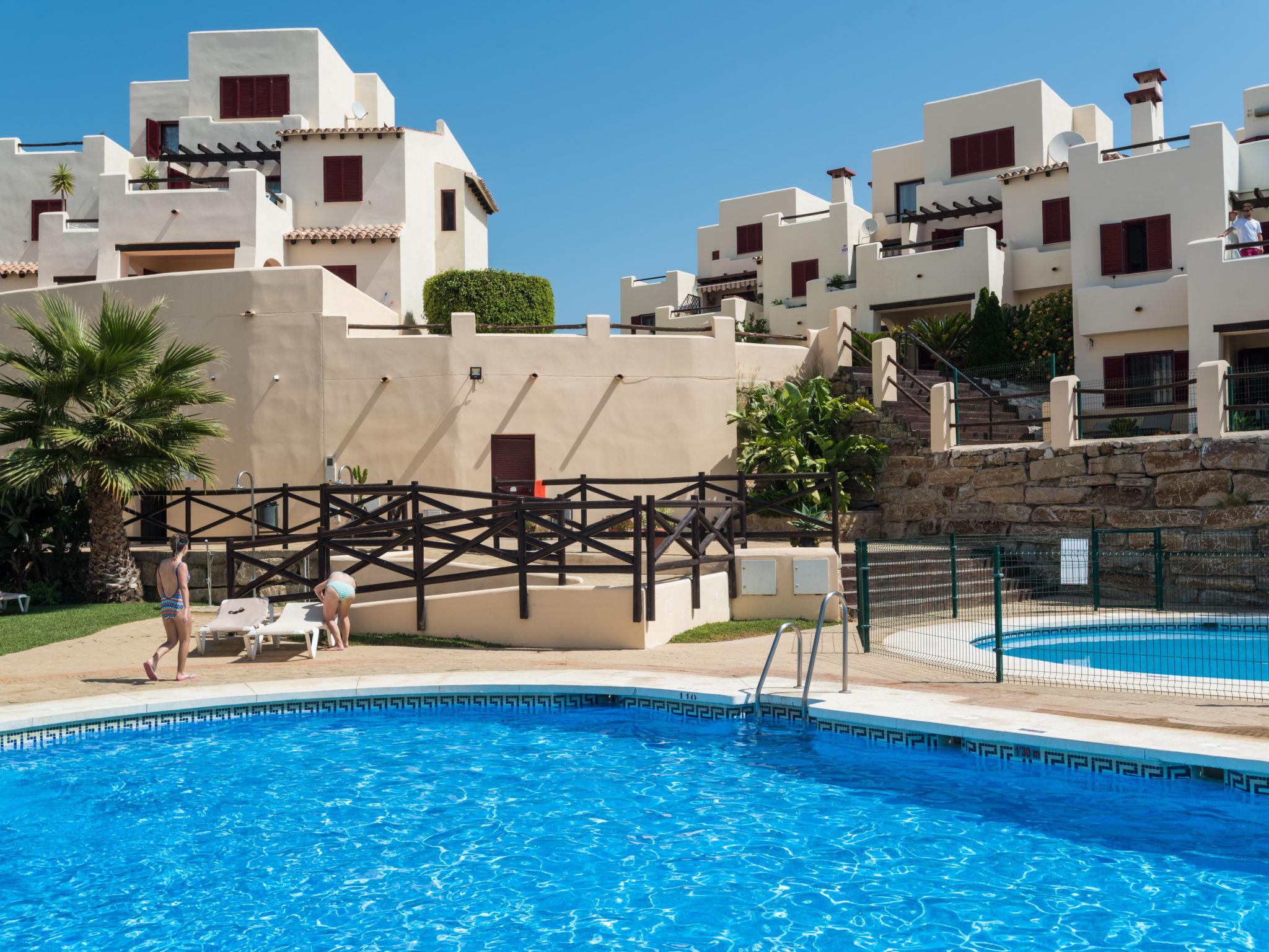 Photo 13 - Appartement de 2 chambres à Casares avec piscine et vues à la mer