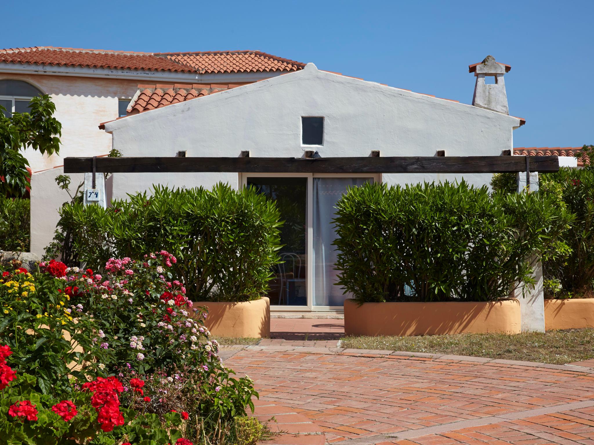 Foto 19 - Casa de 2 quartos em Loiri Porto San Paolo com piscina e jardim