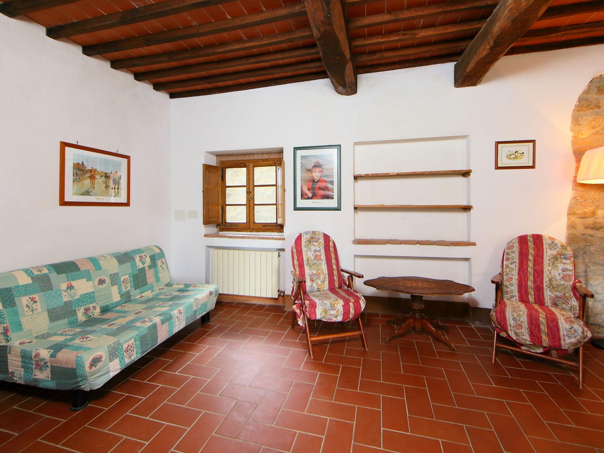 Photo 12 - 2 bedroom Apartment in Gaiole in Chianti with swimming pool and garden