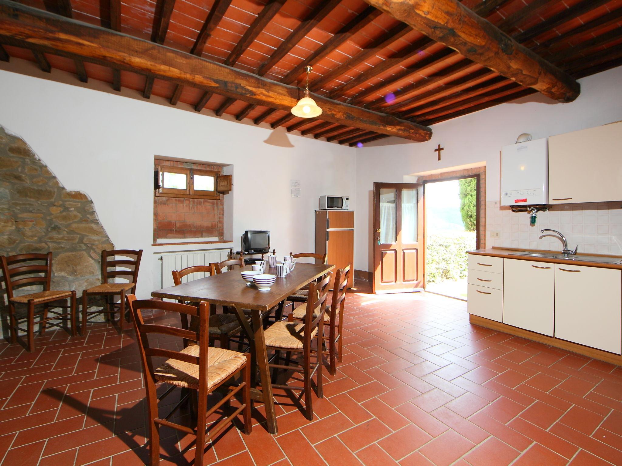 Foto 9 - Apartamento de 2 quartos em Gaiole in Chianti com piscina e jardim