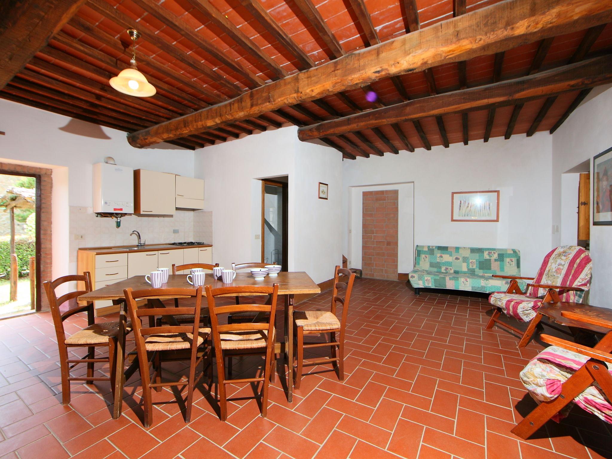 Foto 4 - Appartamento con 2 camere da letto a Gaiole in Chianti con piscina e giardino