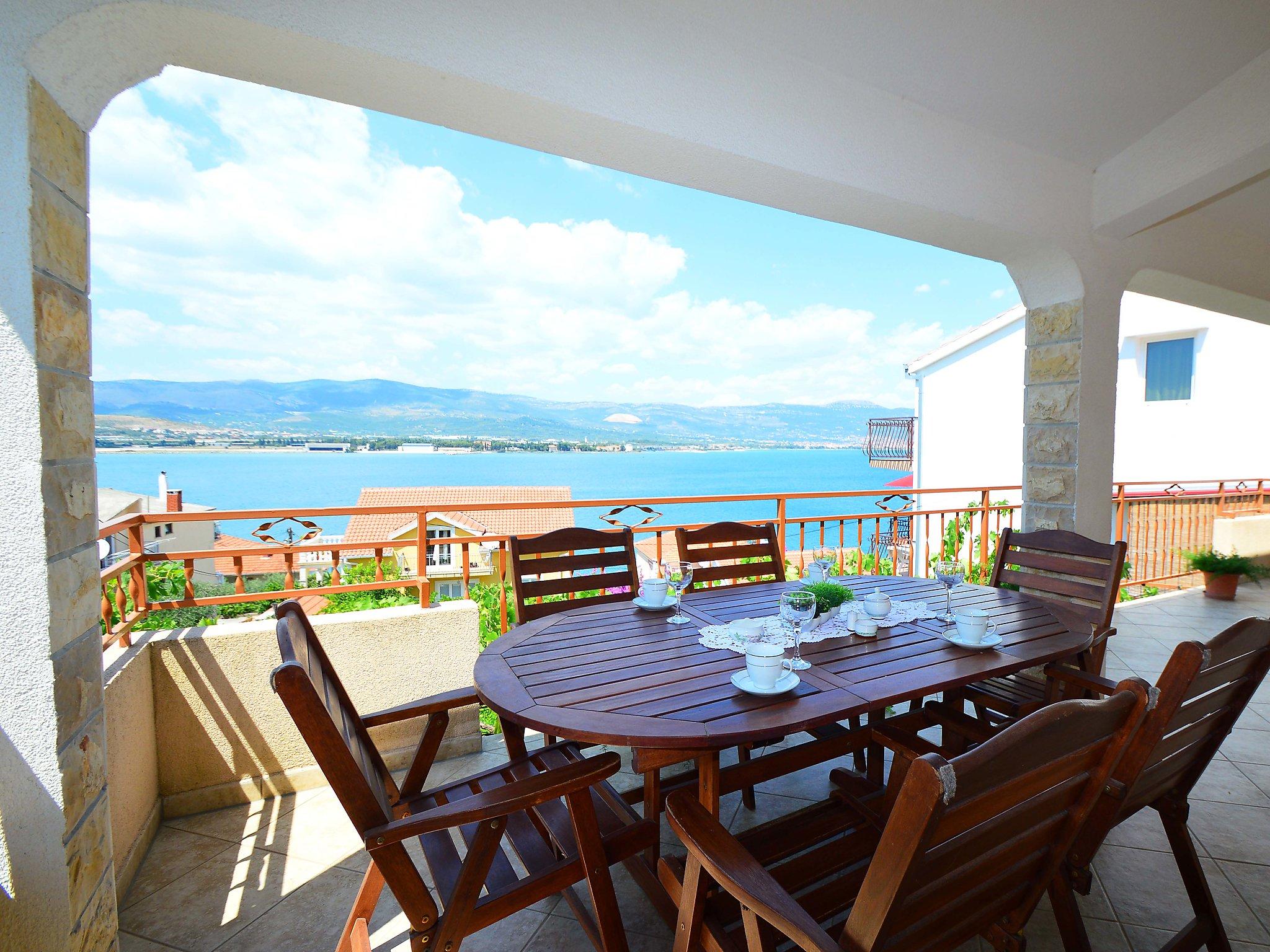 Photo 2 - Appartement de 3 chambres à Trogir avec terrasse