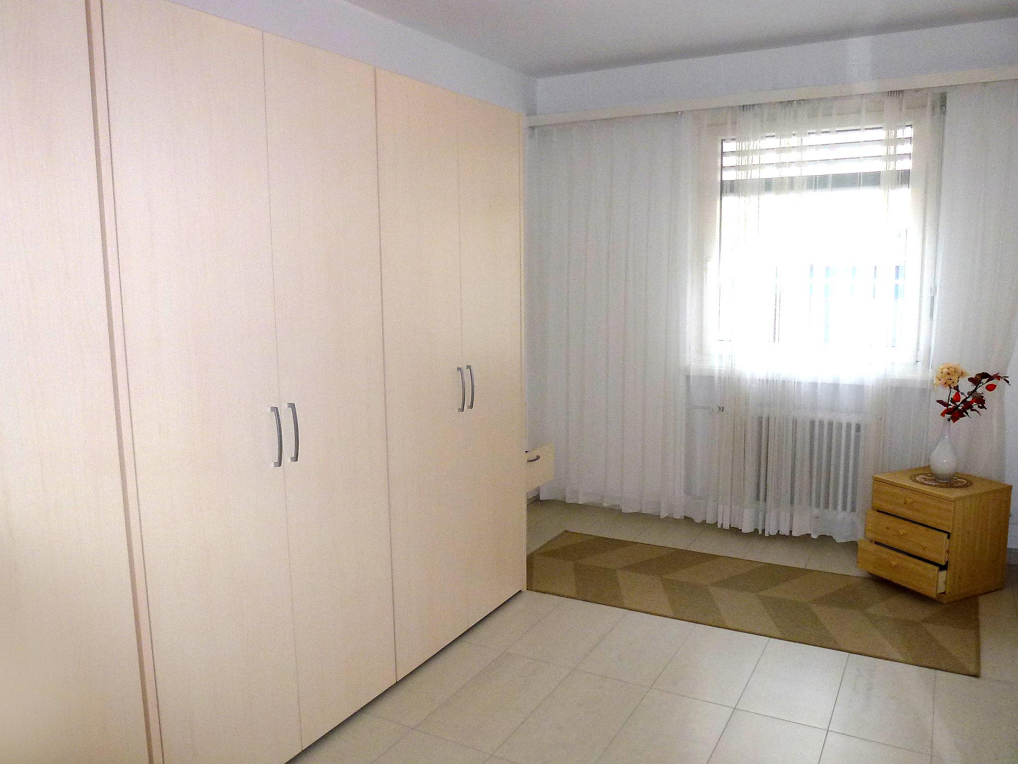 Photo 13 - Appartement de 1 chambre à Lugano avec vues sur la montagne