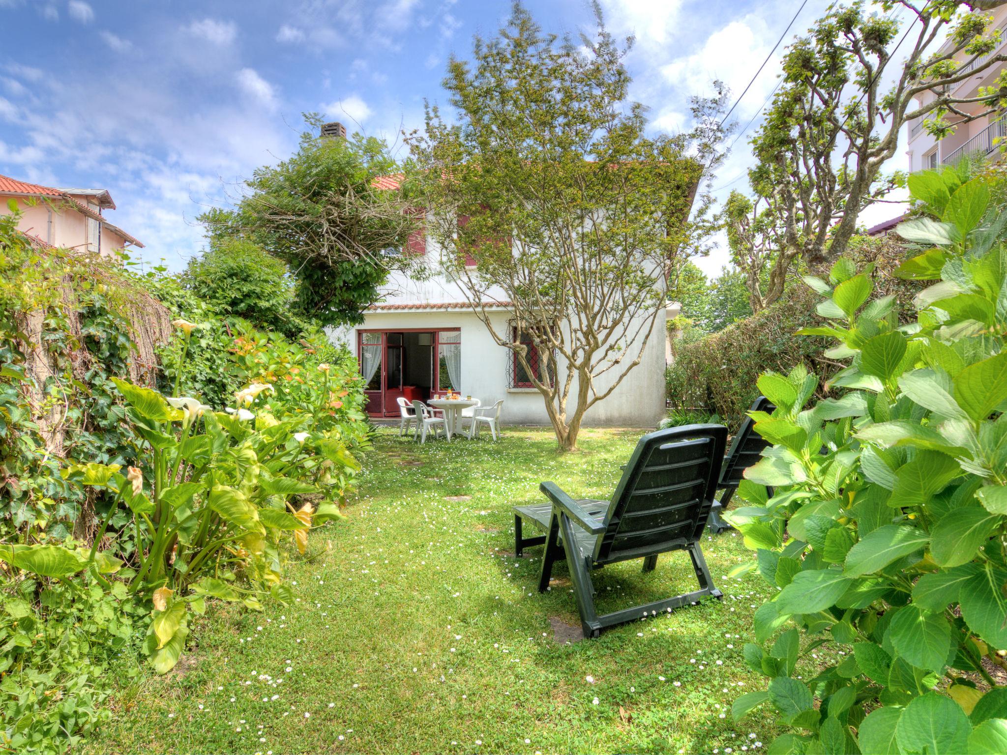 Foto 1 - Apartamento de 1 quarto em Biarritz com jardim e terraço