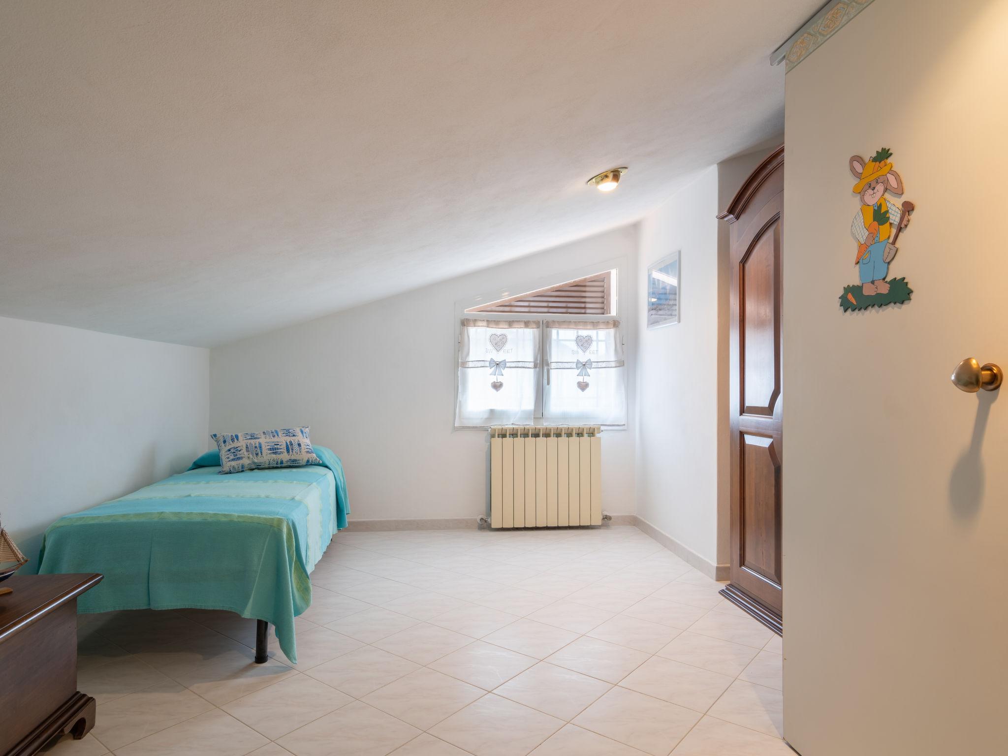 Foto 14 - Casa de 4 quartos em Andora com jardim e vistas do mar