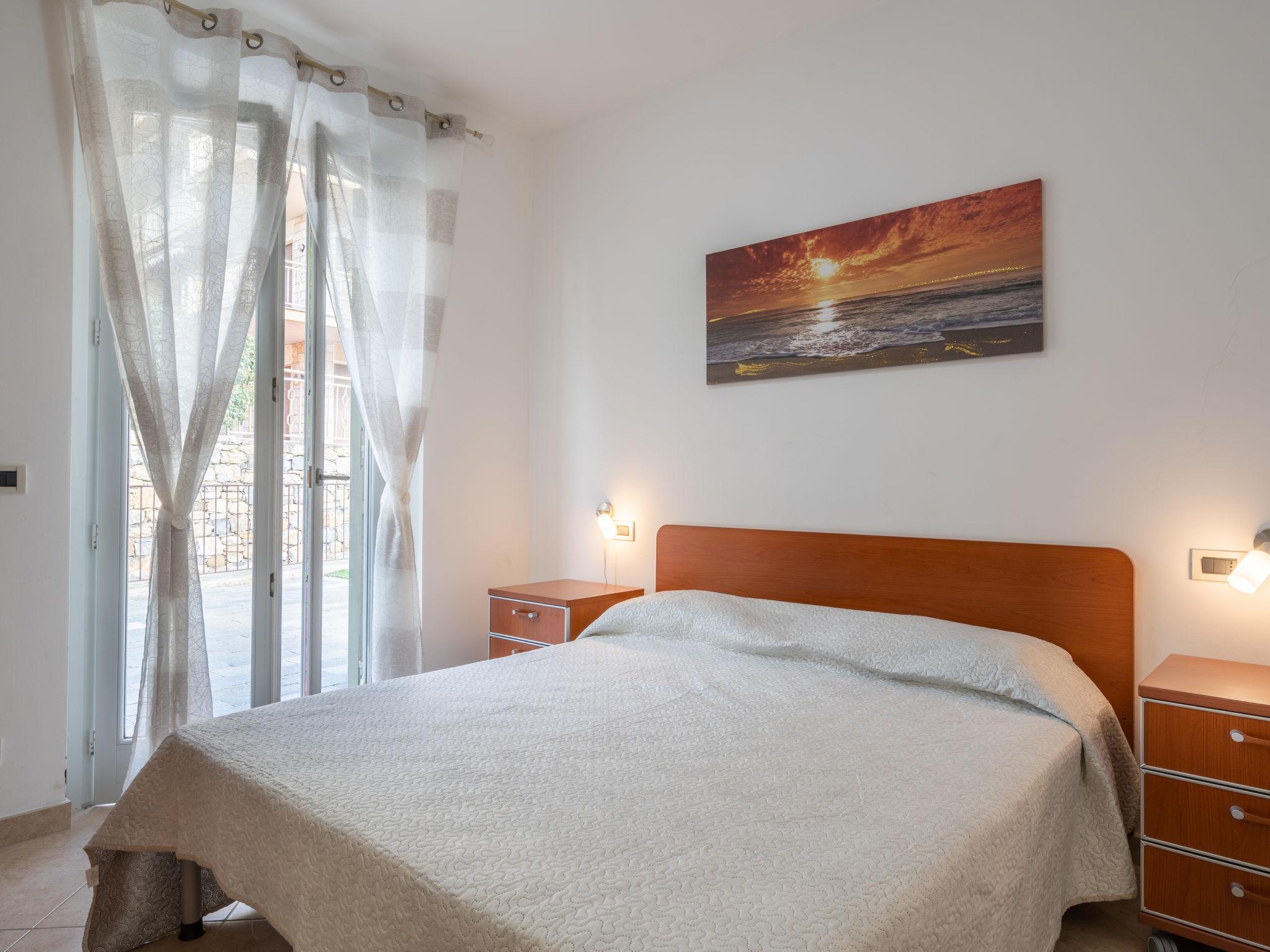 Photo 9 - Appartement de 2 chambres à Riva Ligure avec jardin et vues à la mer