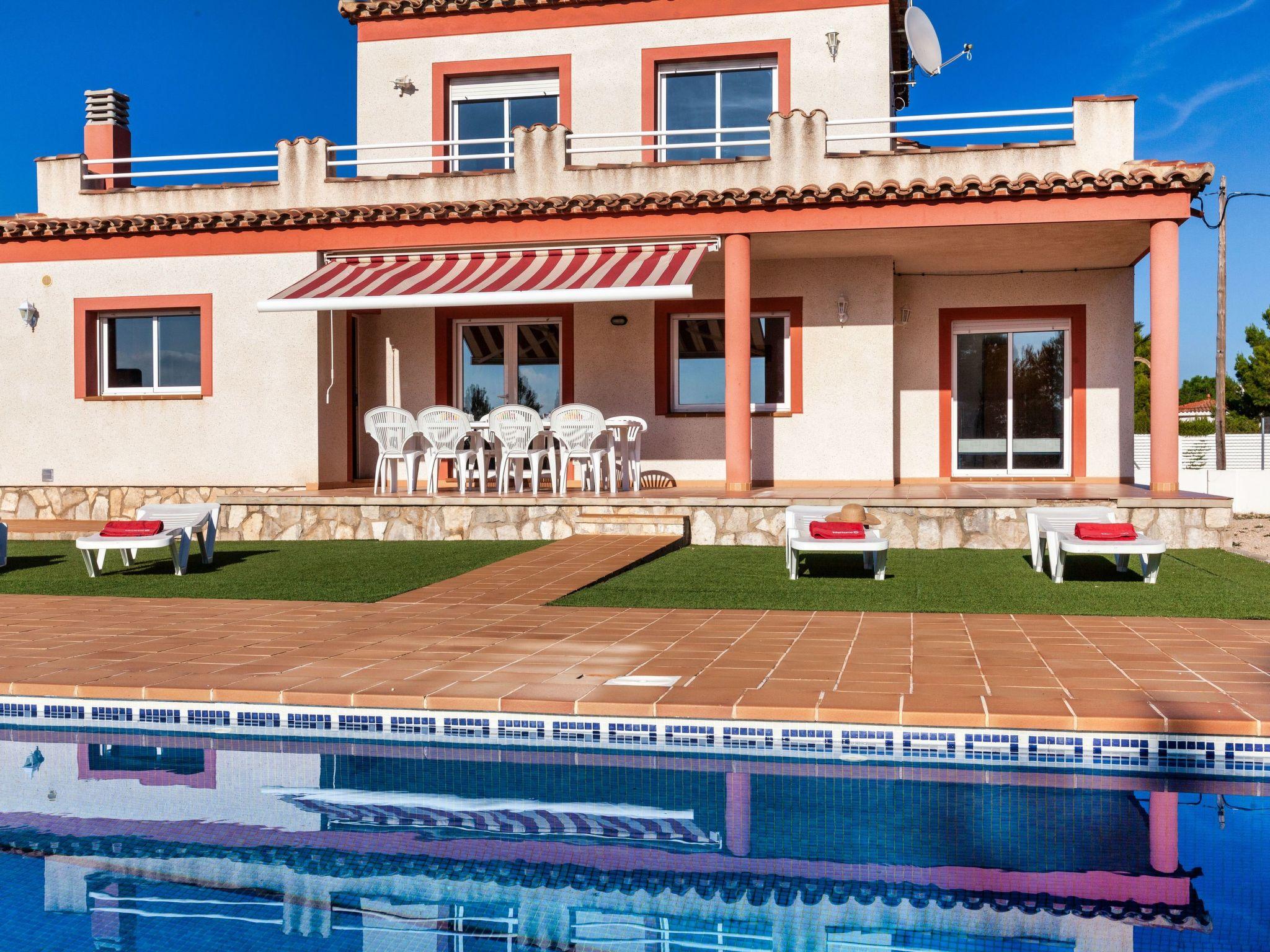 Photo 19 - 4 bedroom House in l'Ametlla de Mar with private pool and garden