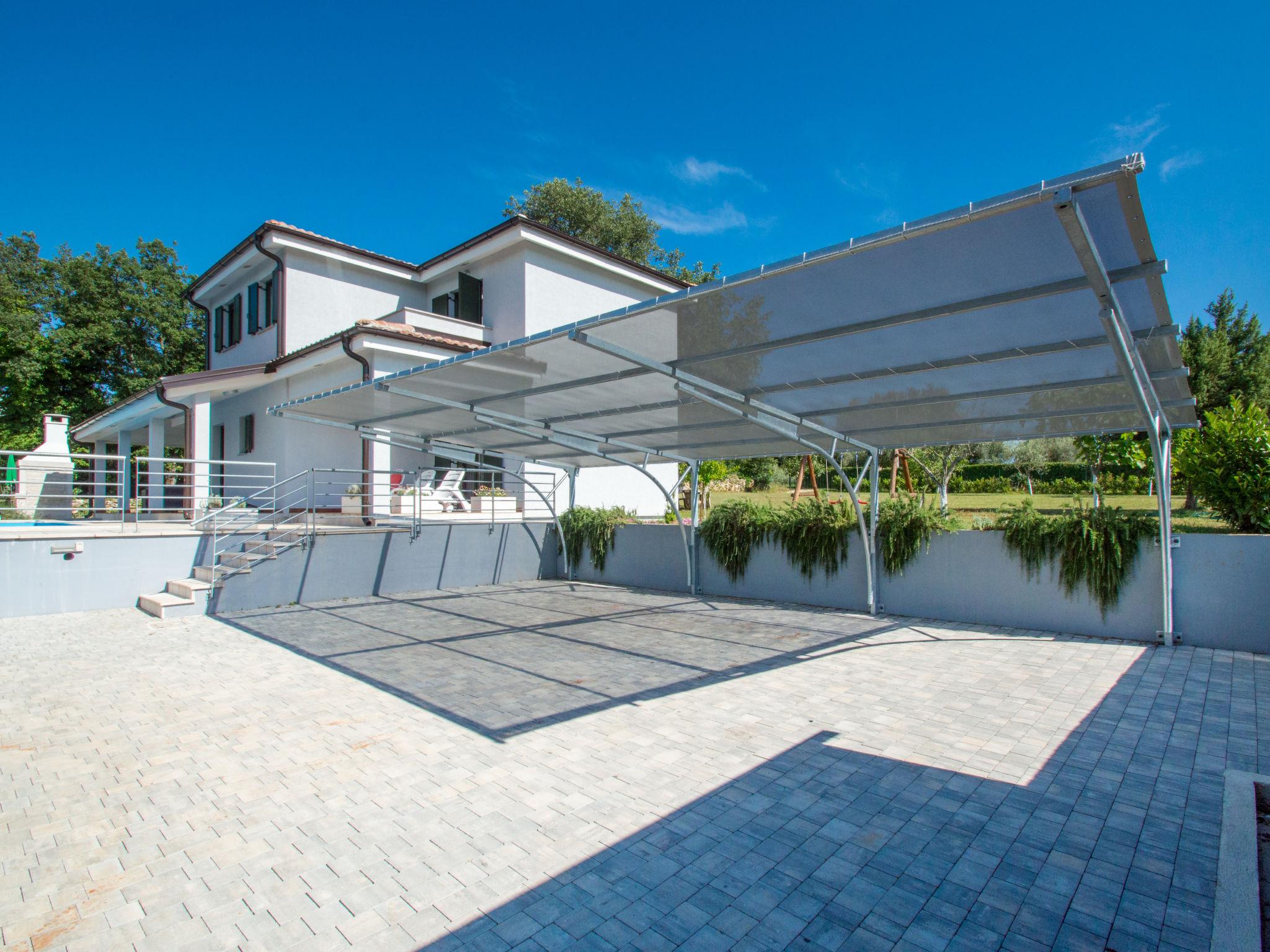 Photo 42 - Maison de 3 chambres à Umag avec piscine privée et vues à la mer