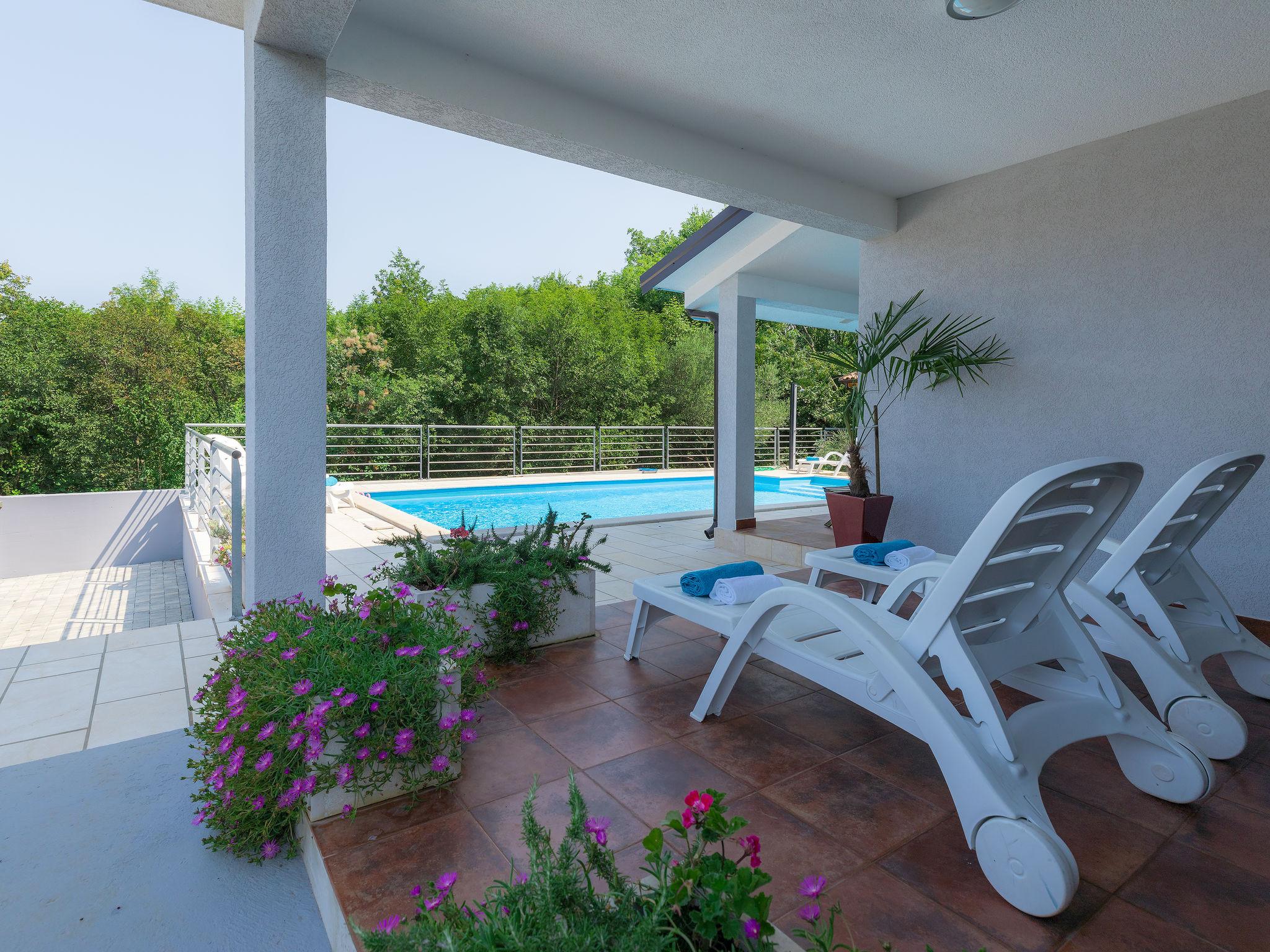 Photo 19 - Maison de 3 chambres à Umag avec piscine privée et vues à la mer