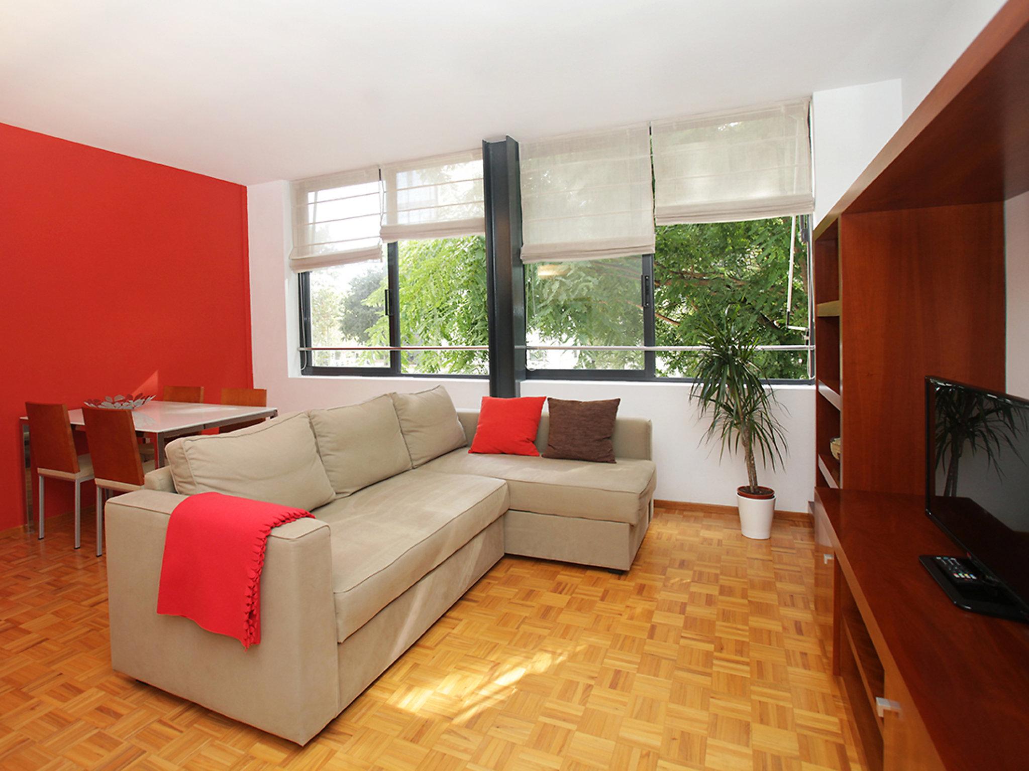 Foto 1 - Apartamento de 2 habitaciones en Barcelona