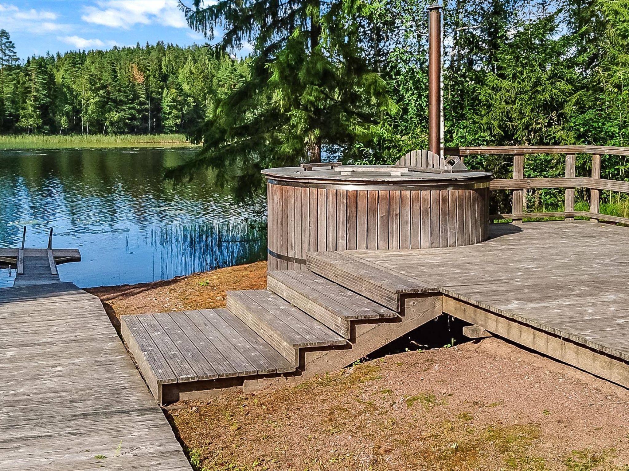 Foto 2 - Casa de 4 quartos em Kouvola com sauna e banheira de hidromassagem